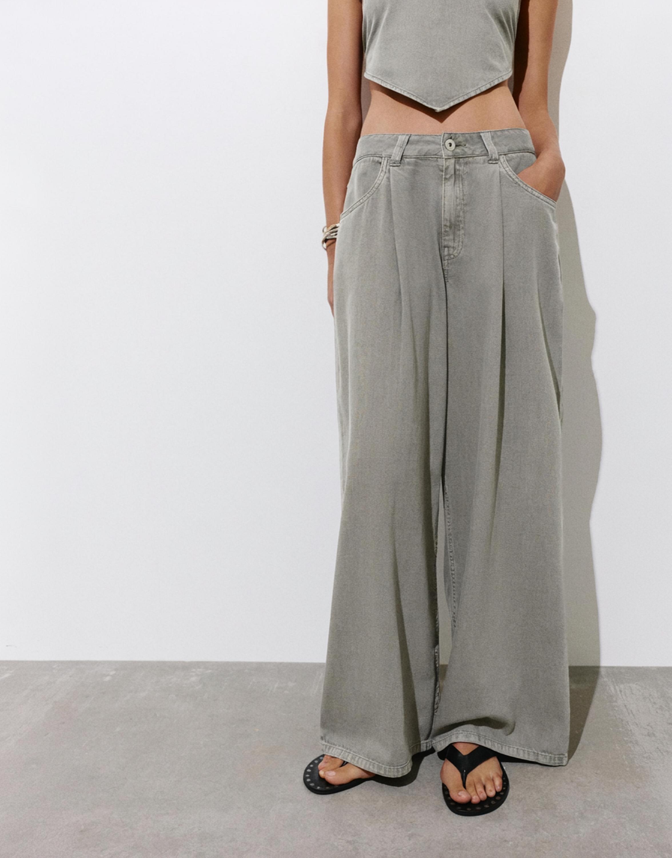 Wide-leg jeans with darts — Taupe