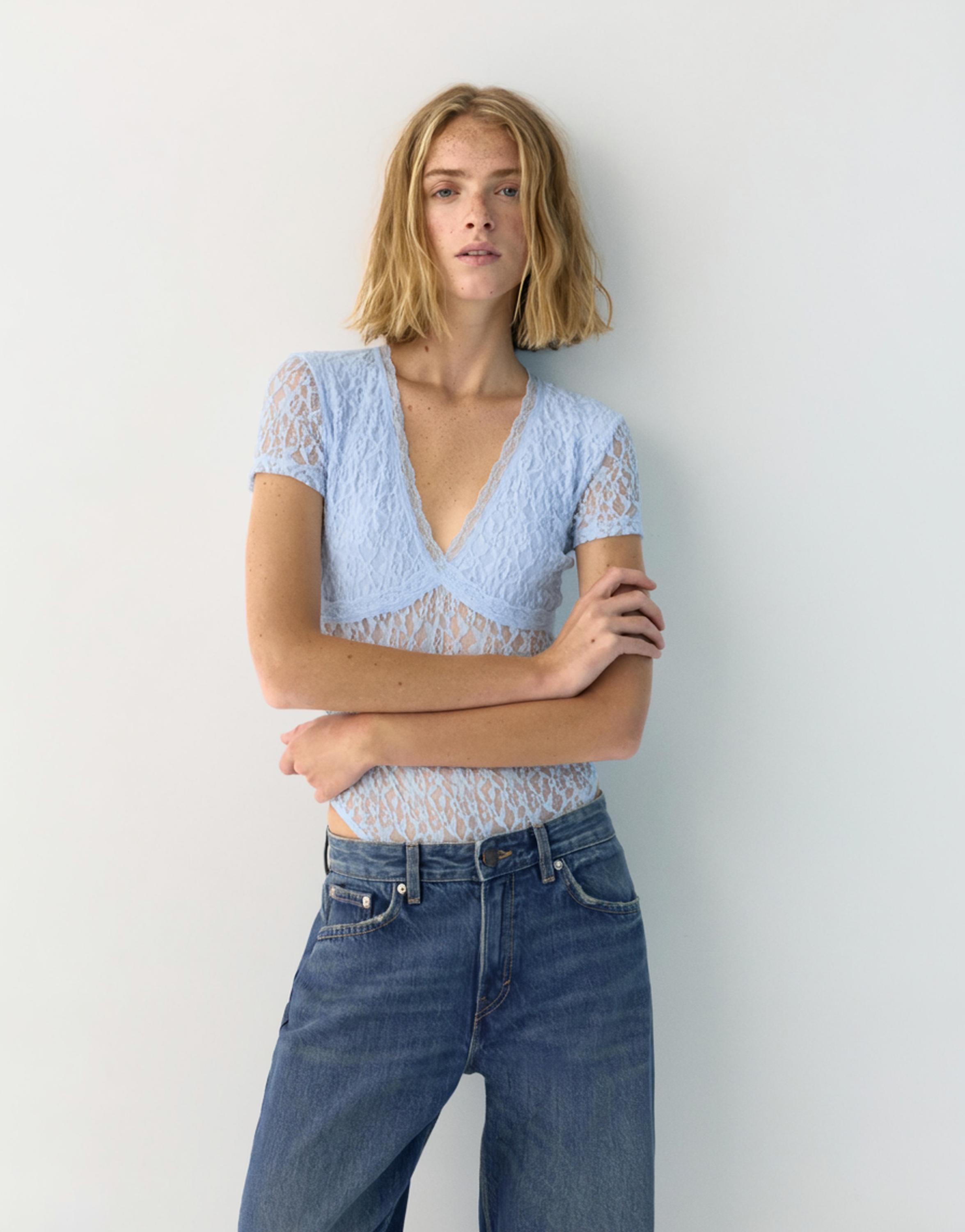 Short sleeve lace bodysuit — Sky blue