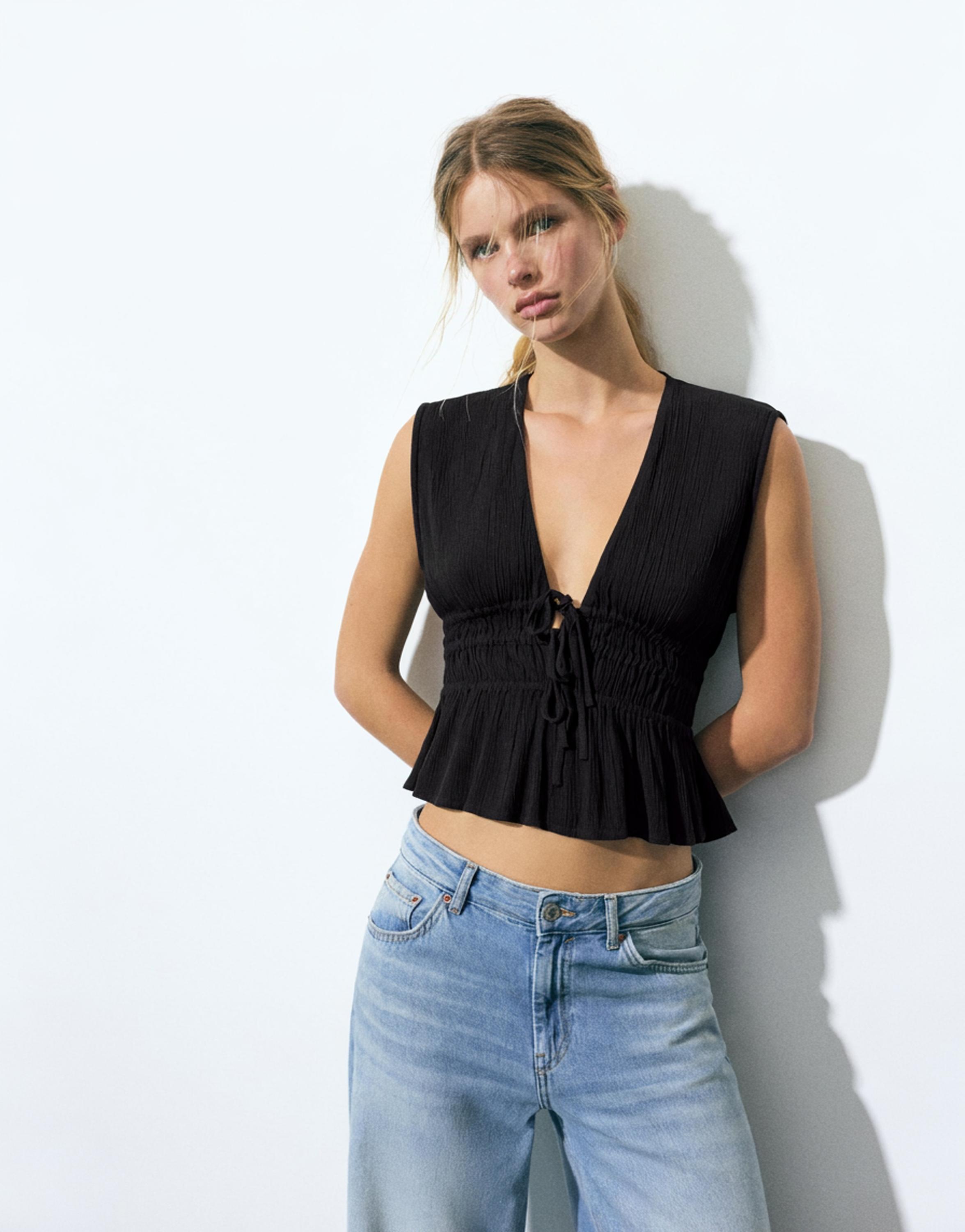 Crepe top with ties — Black