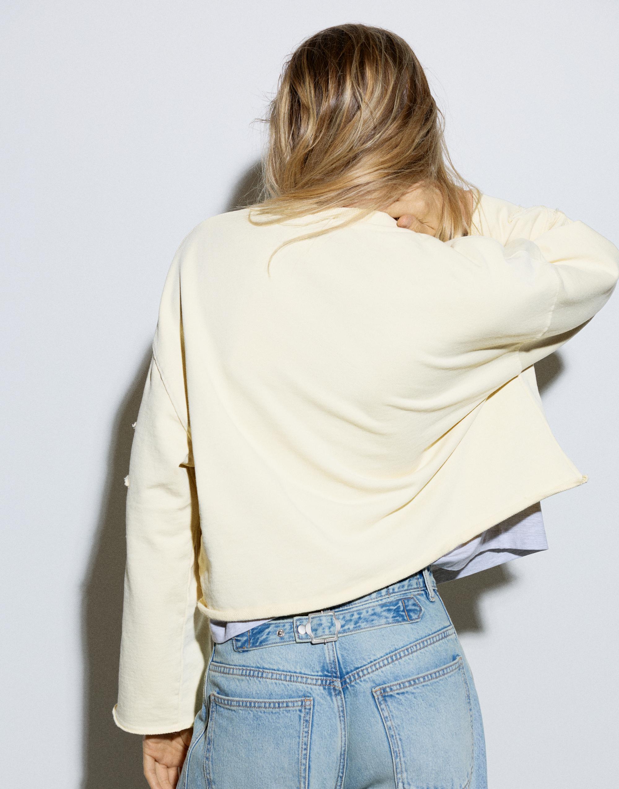Cropped star graphic sweatshirt — Yellow