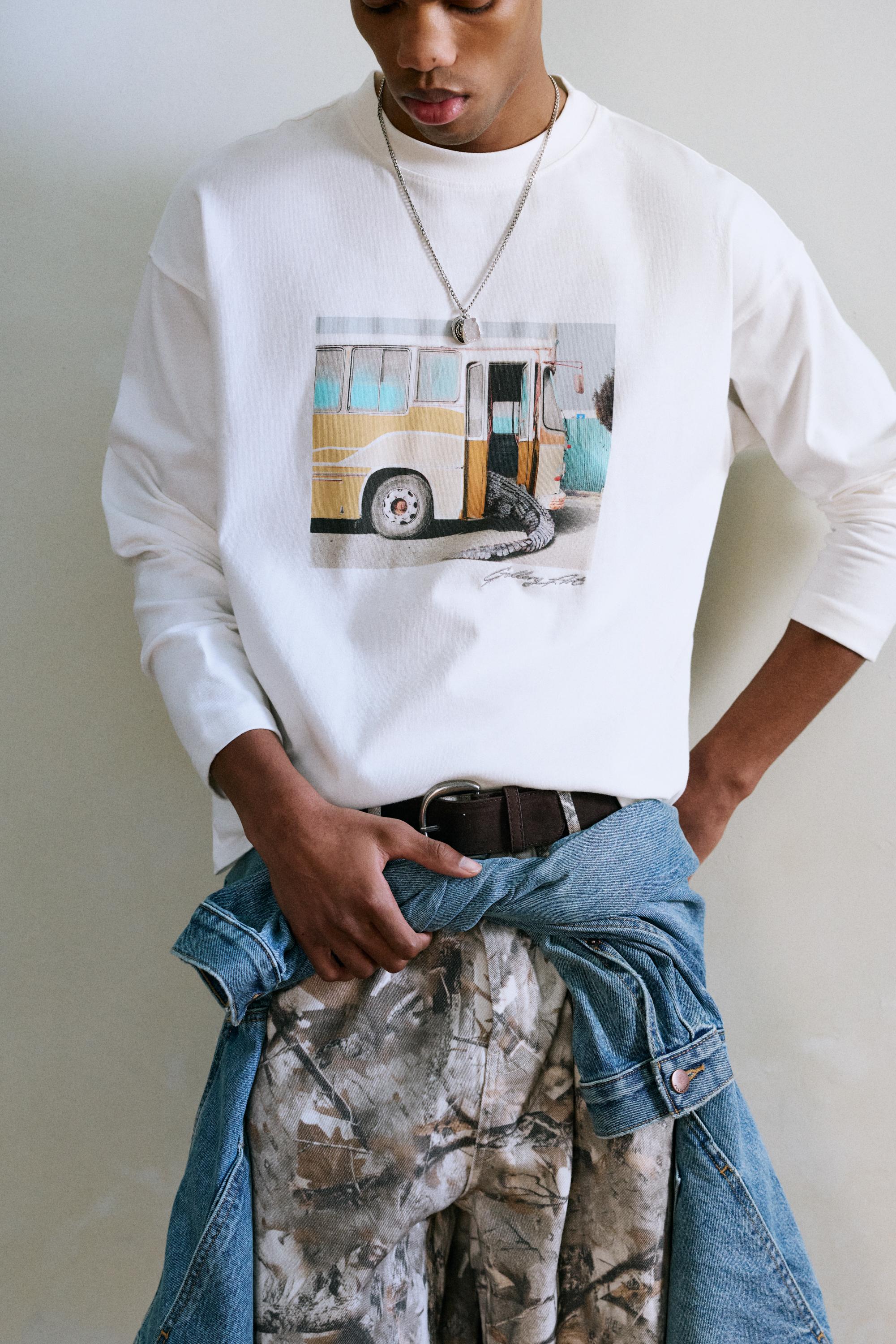 T-Shirt Mit Bus-Grafik