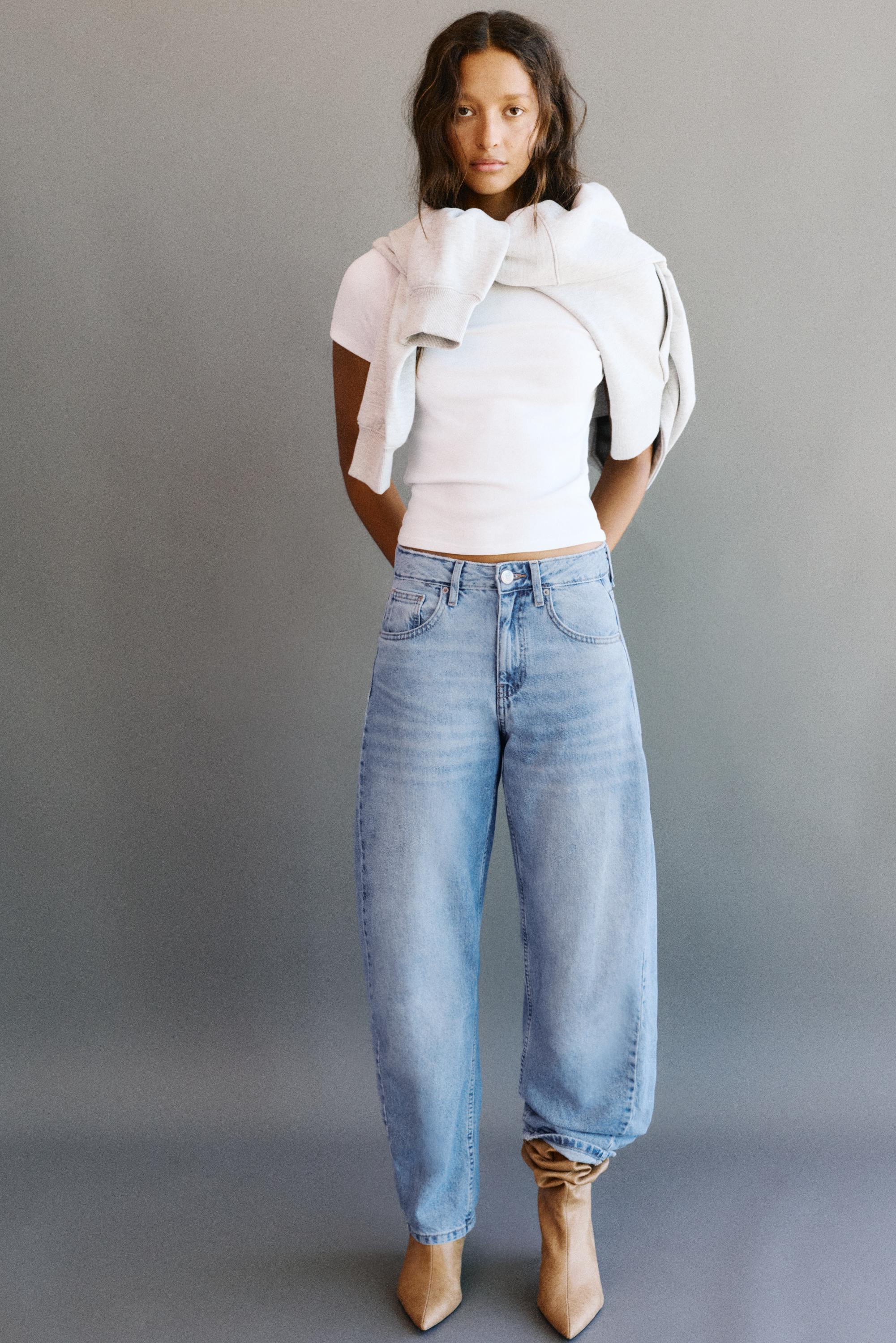 Low-rise barrel jeans — Medium blue