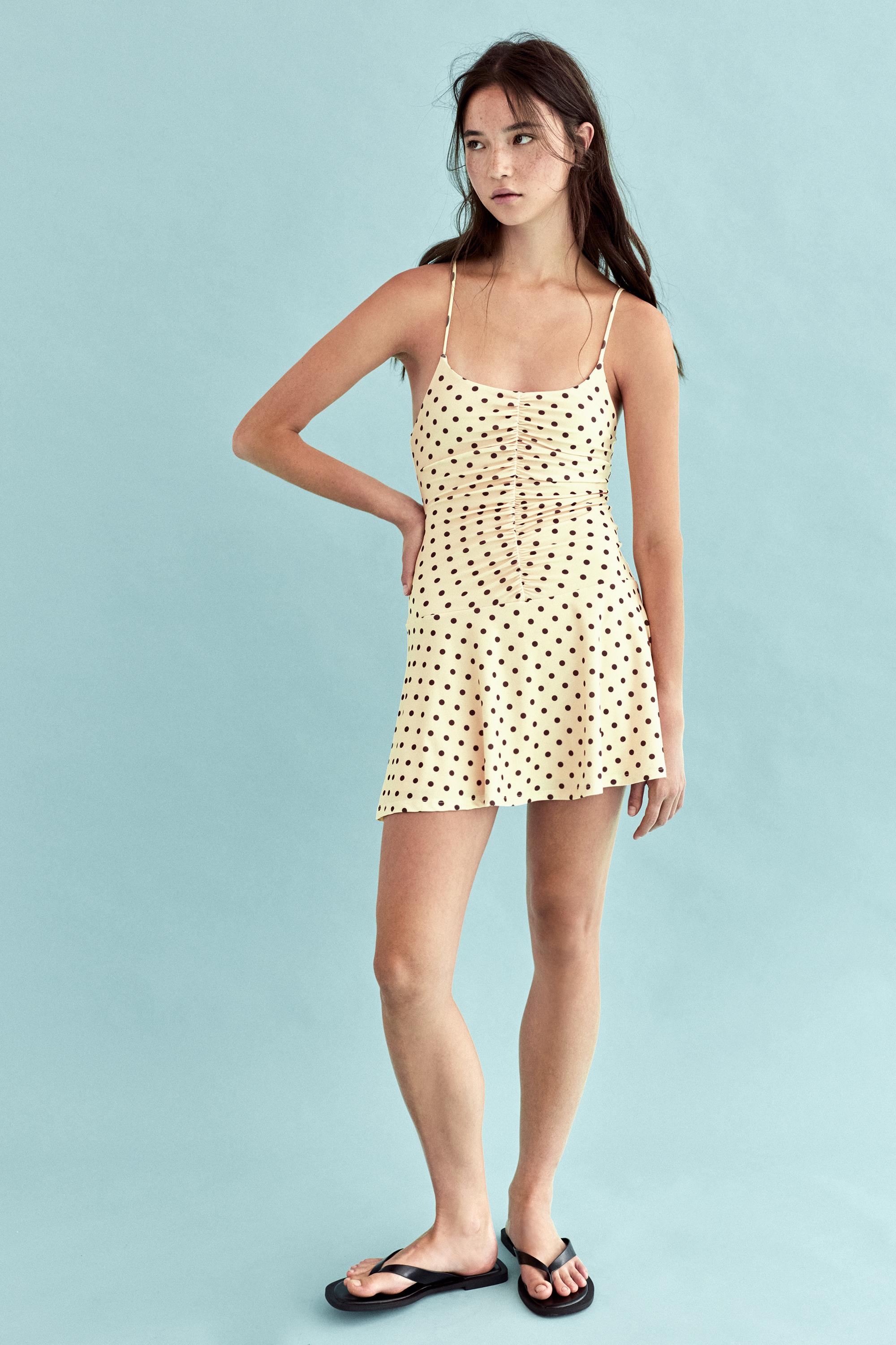 Short strappy gathered dress — Yellow
