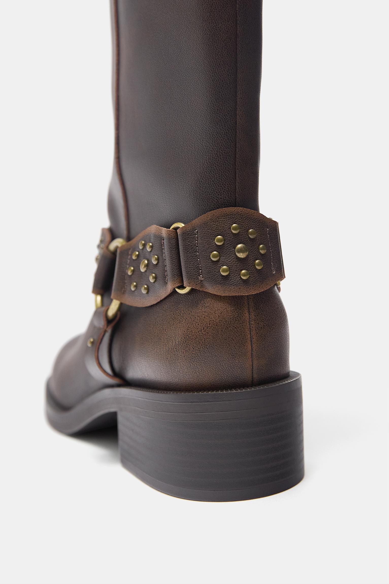 Studded biker boots — Brown