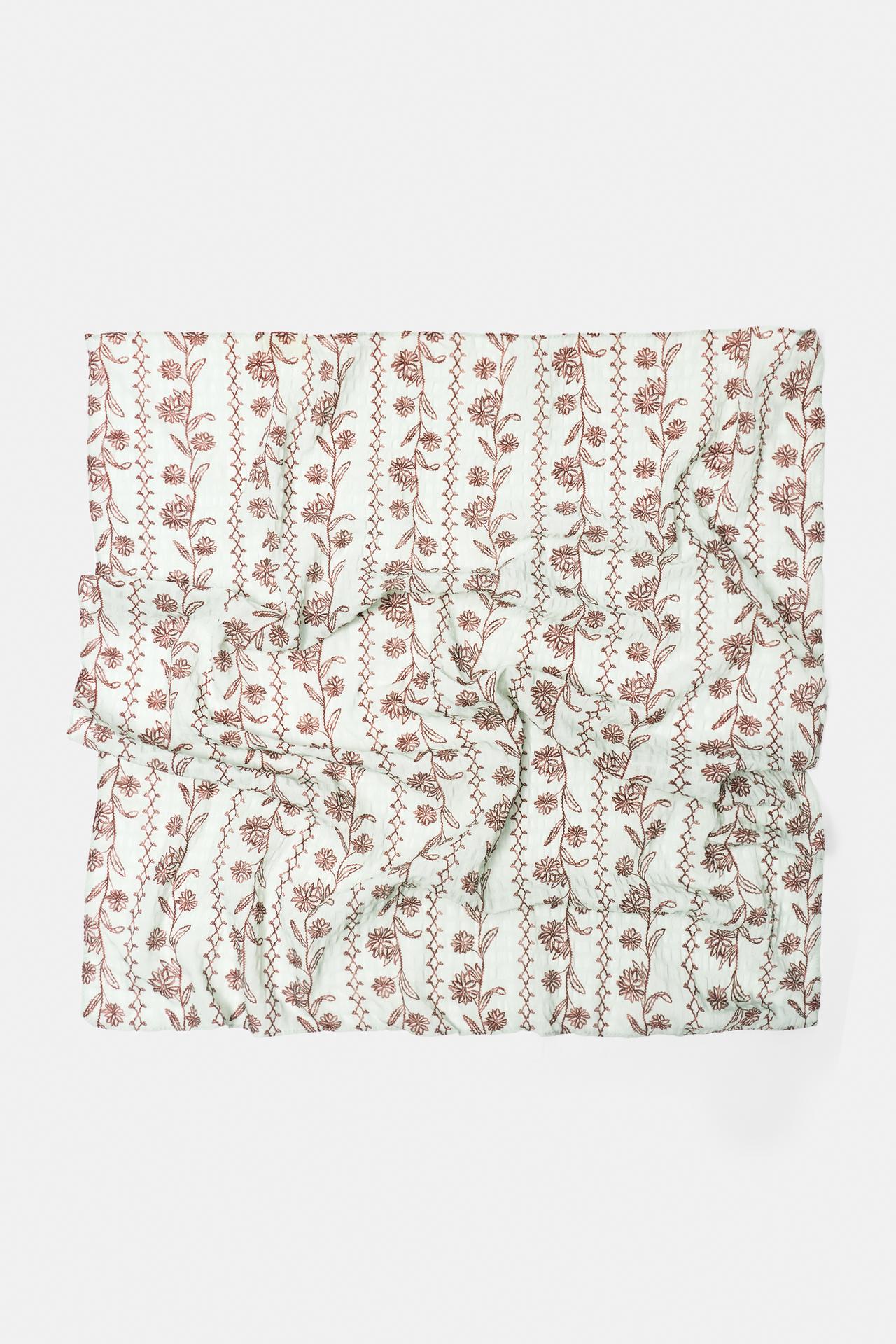 Embroidered scarf — Blue