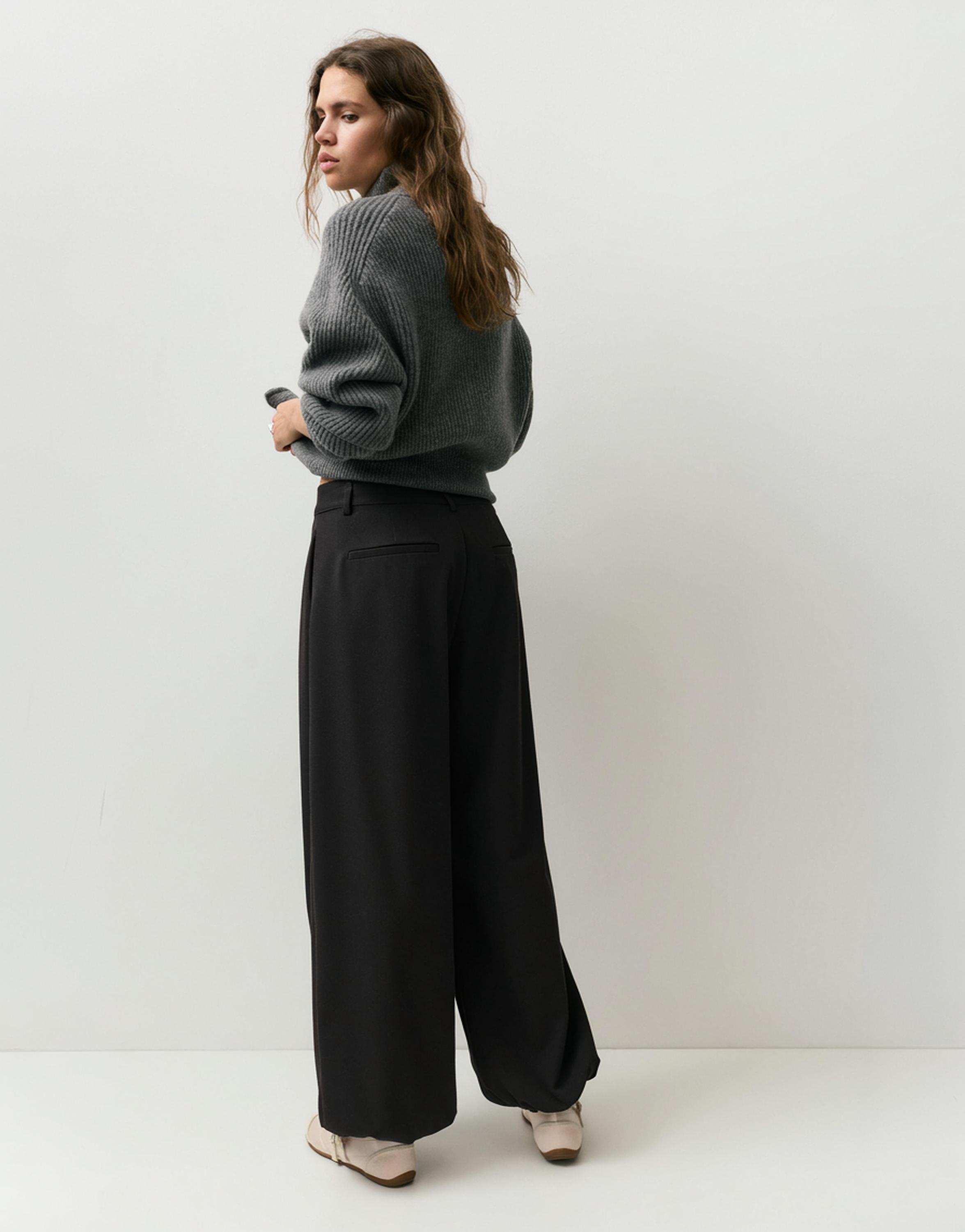 Darted sarouel trousers — Black