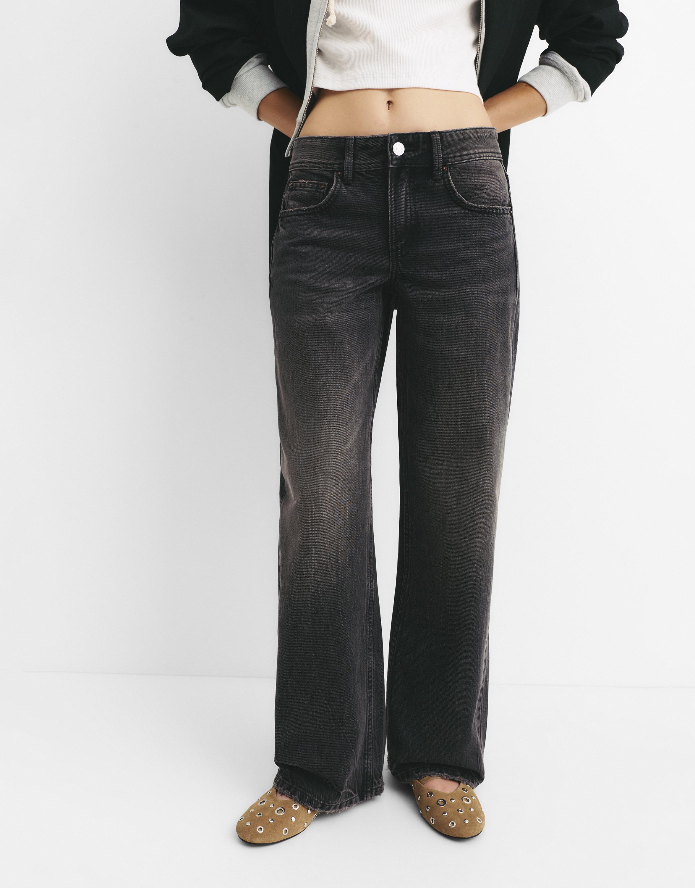 Low-rise straight-leg jeans — Black