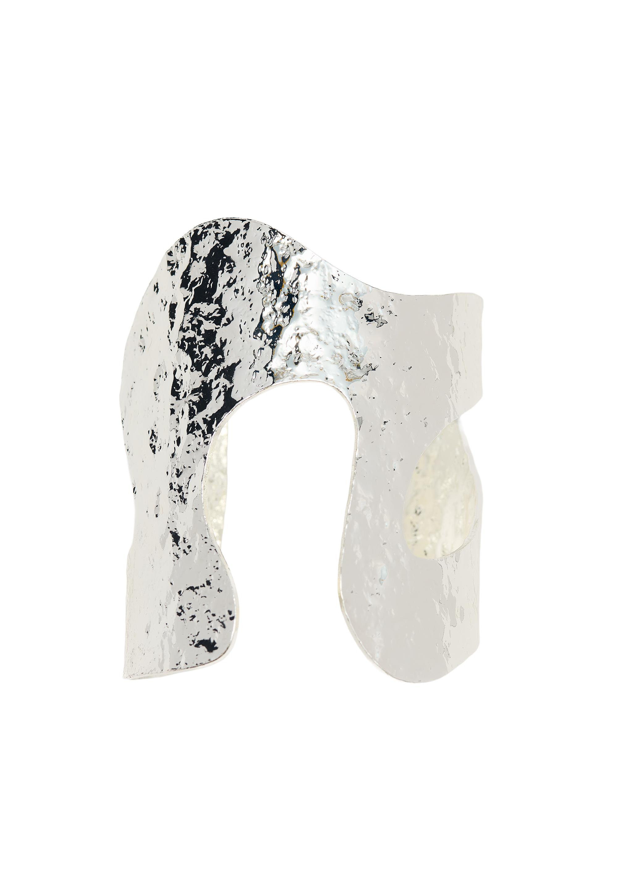 Curved textured cuff — Silver