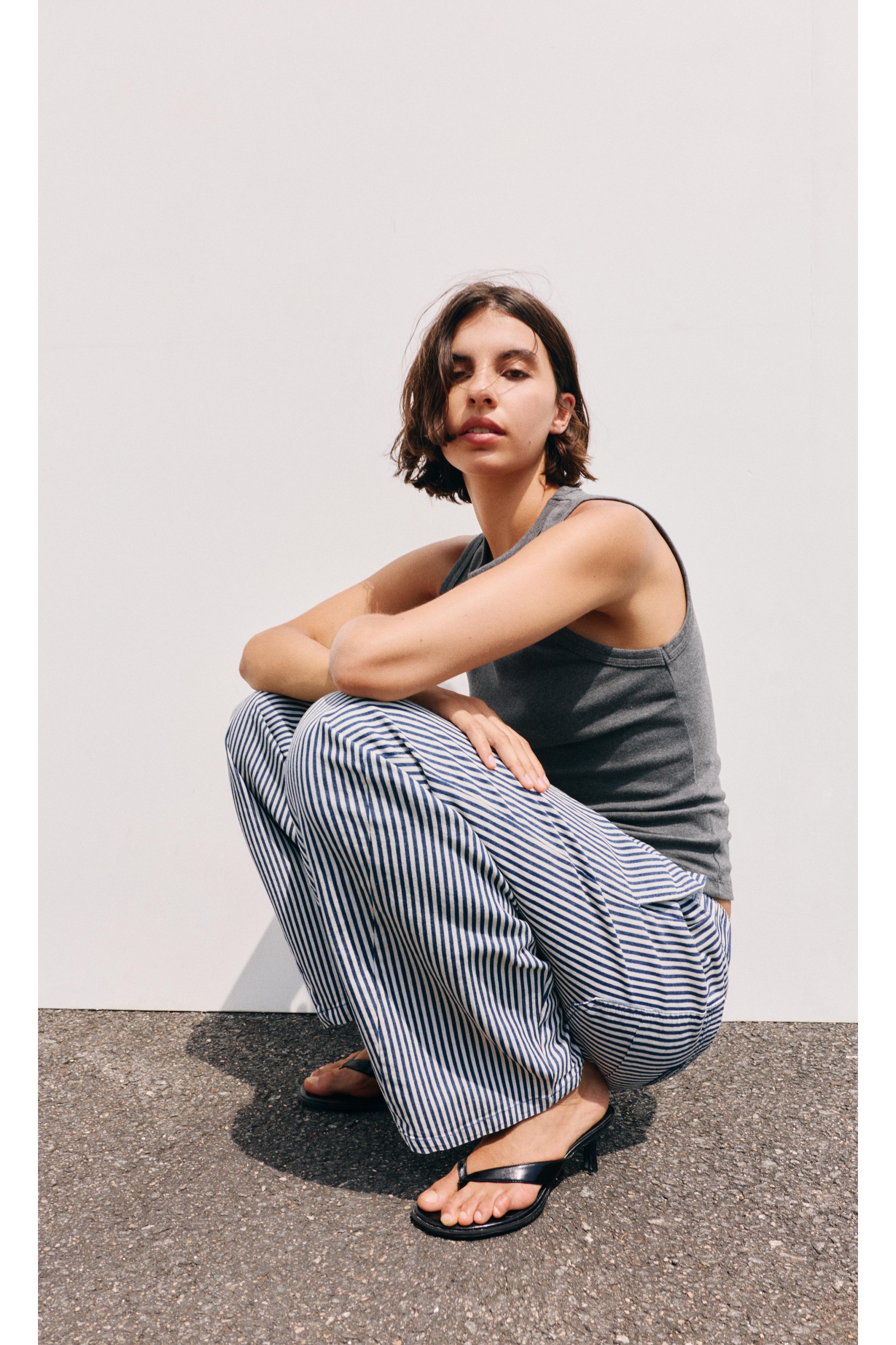 Barrel trousers — Navy