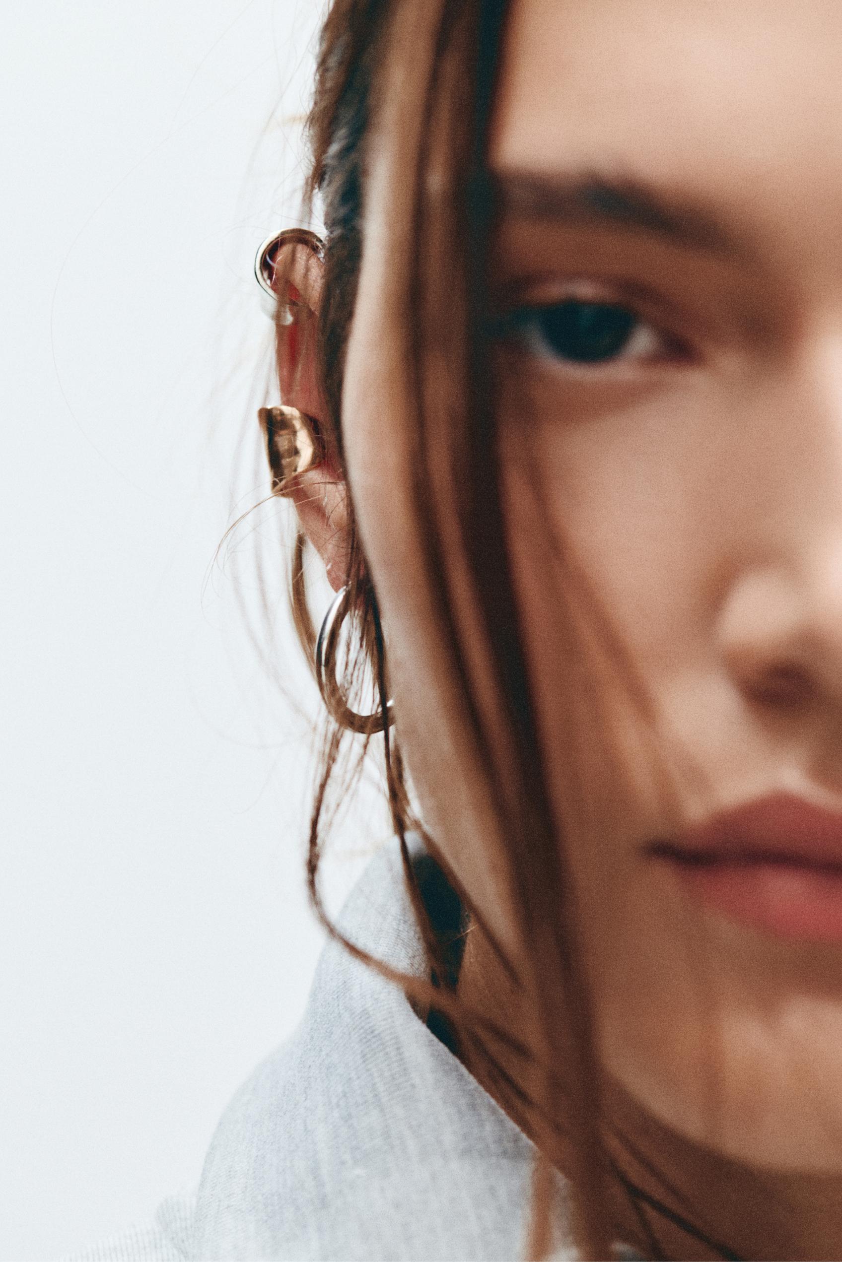 Pack of ear cuff earrings — Gold