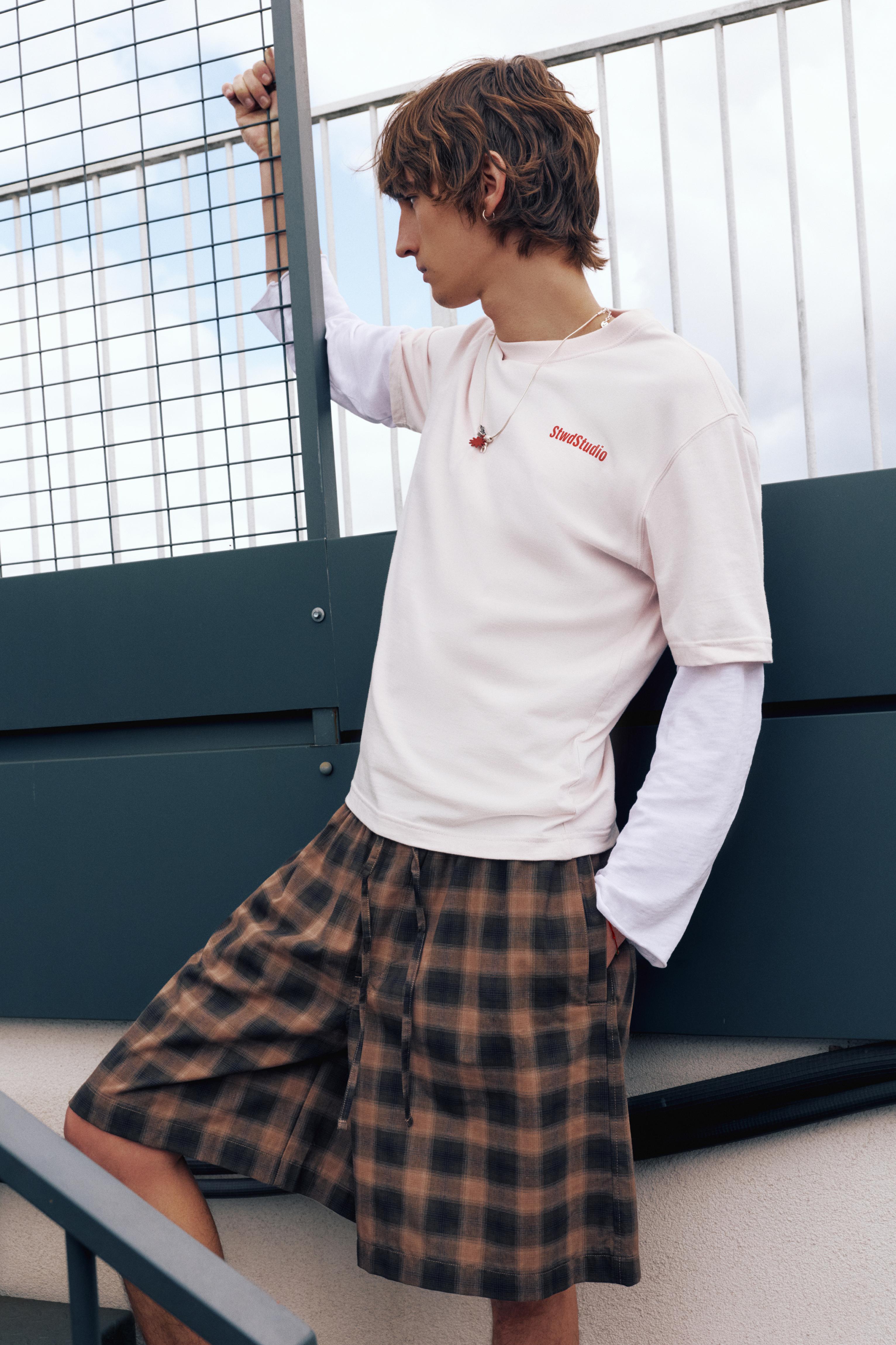 STWD Studio label T-shirt — Pastel pink