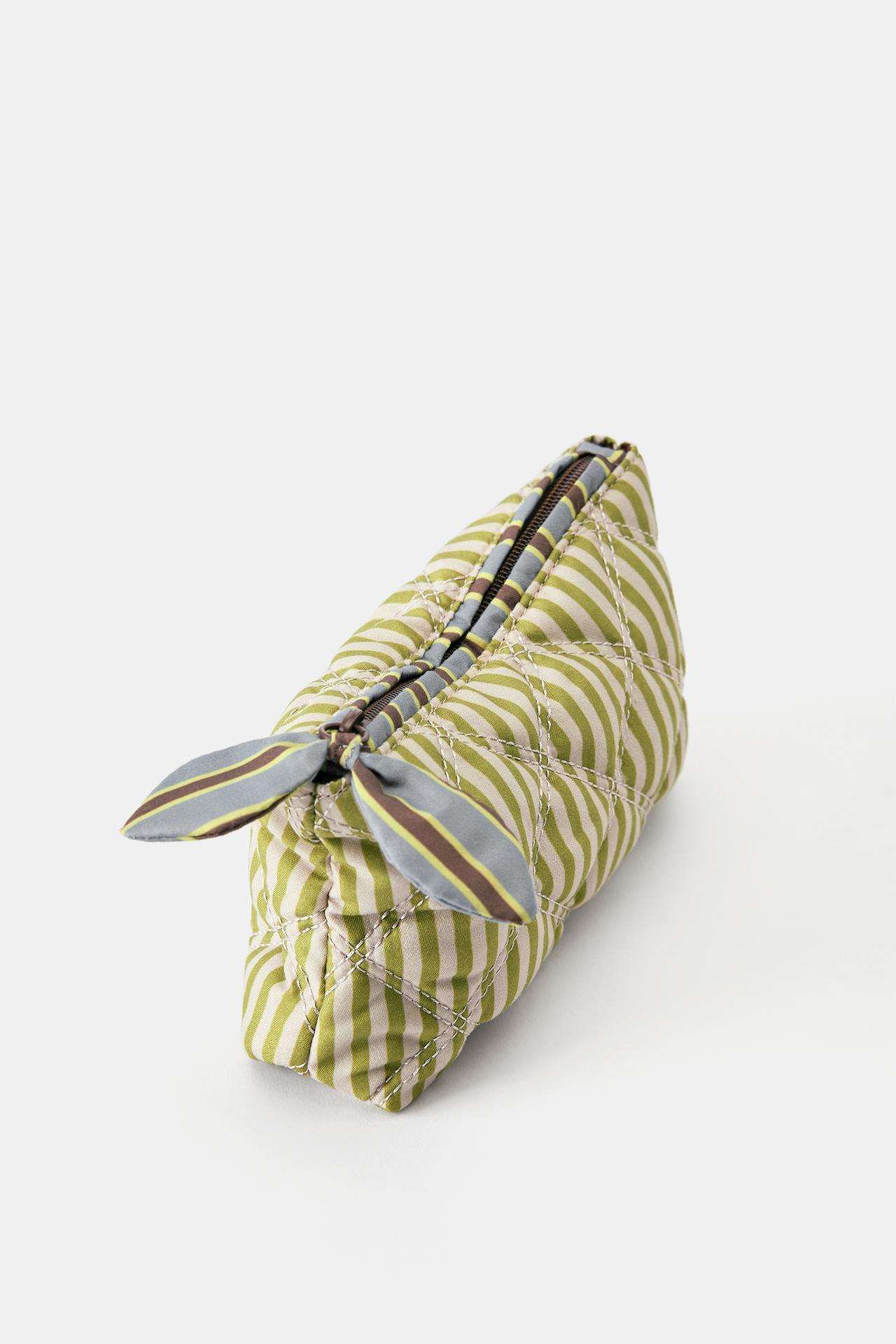 Striped quilted wash bag — Green