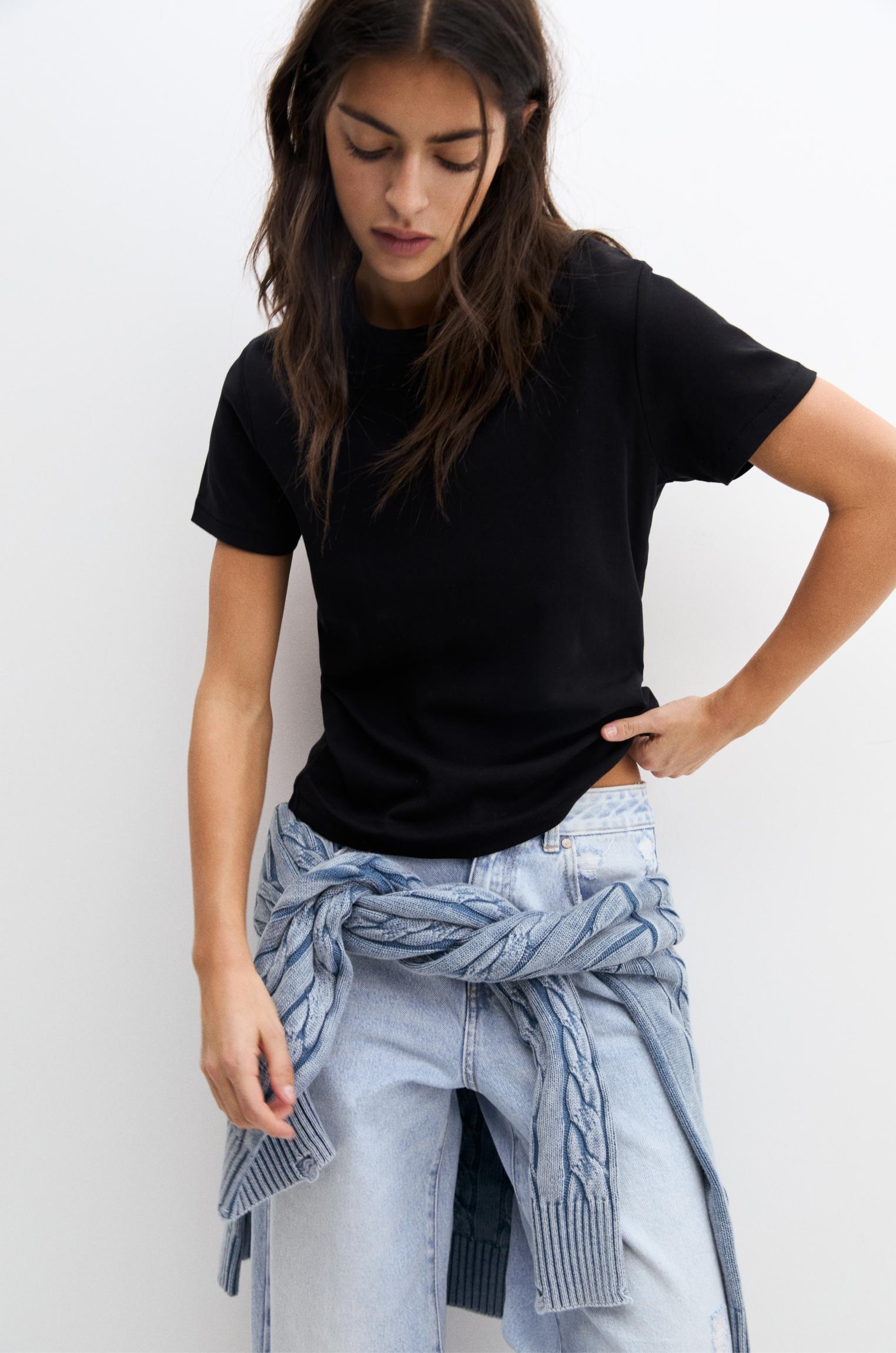 Basic short sleeve T-shirt — Black