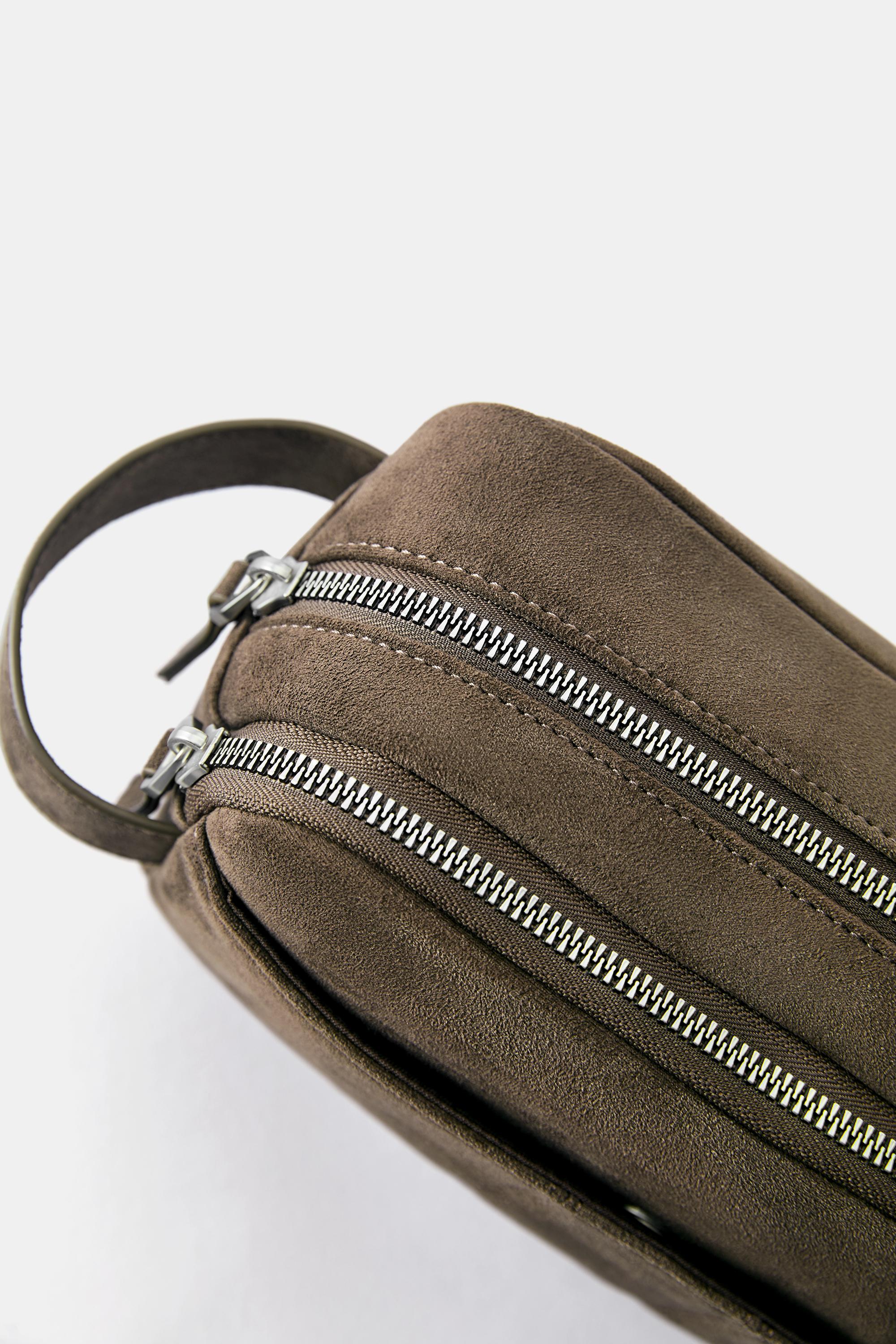 Pocket toiletry bag — Taupe
