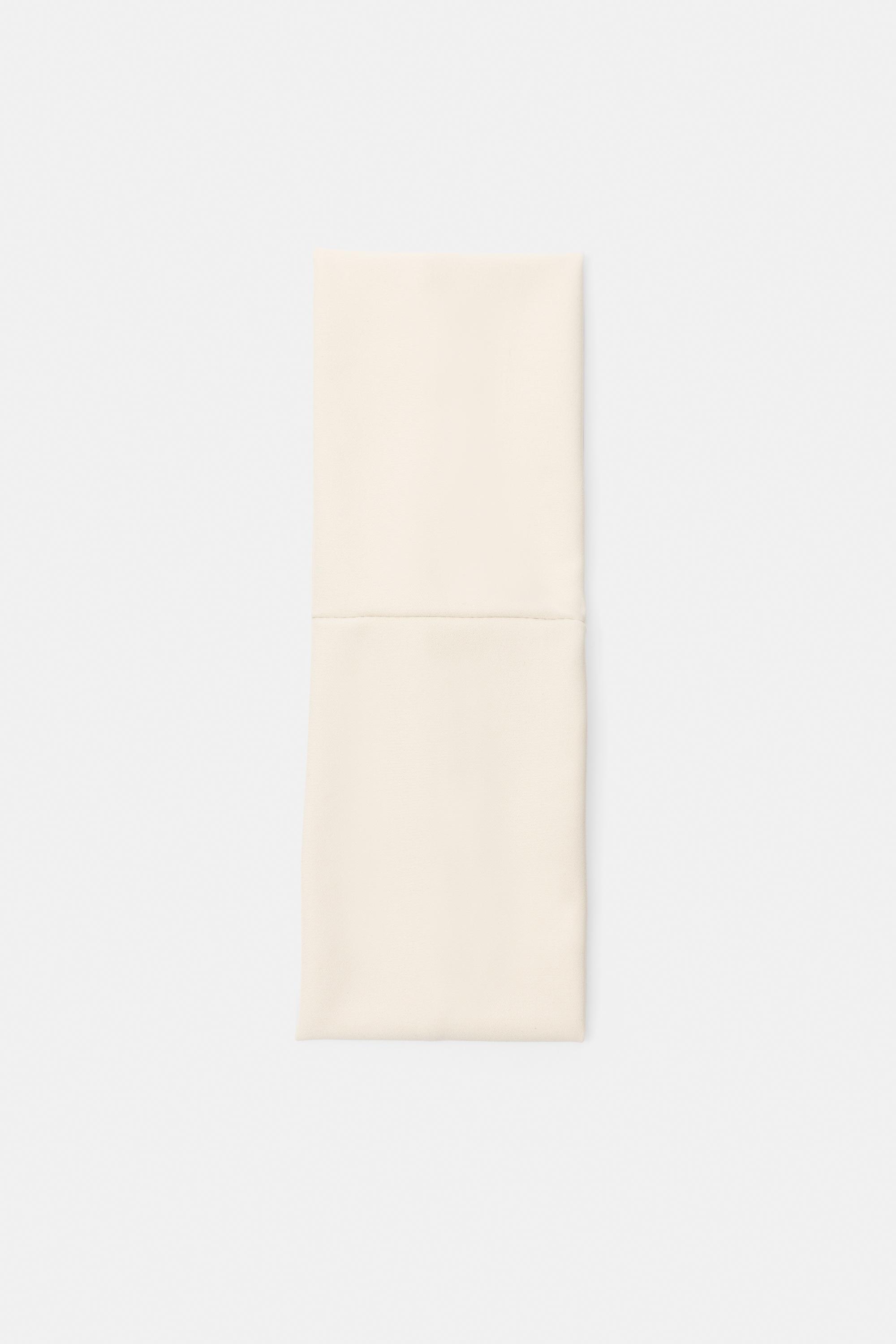 Elastic headband with buttons — Ecru