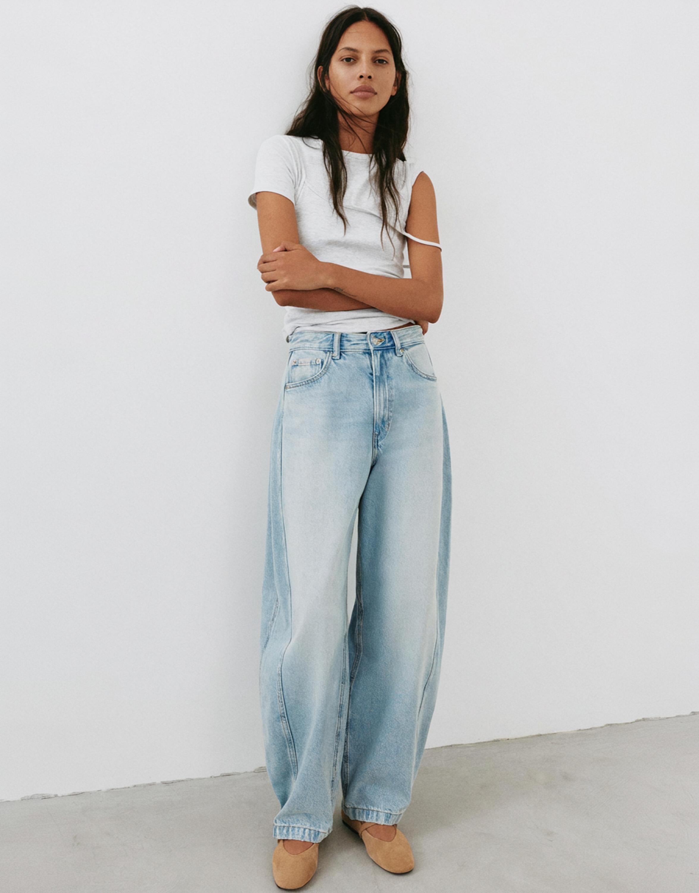 Balloon jeans with belt loops — Pale blue
