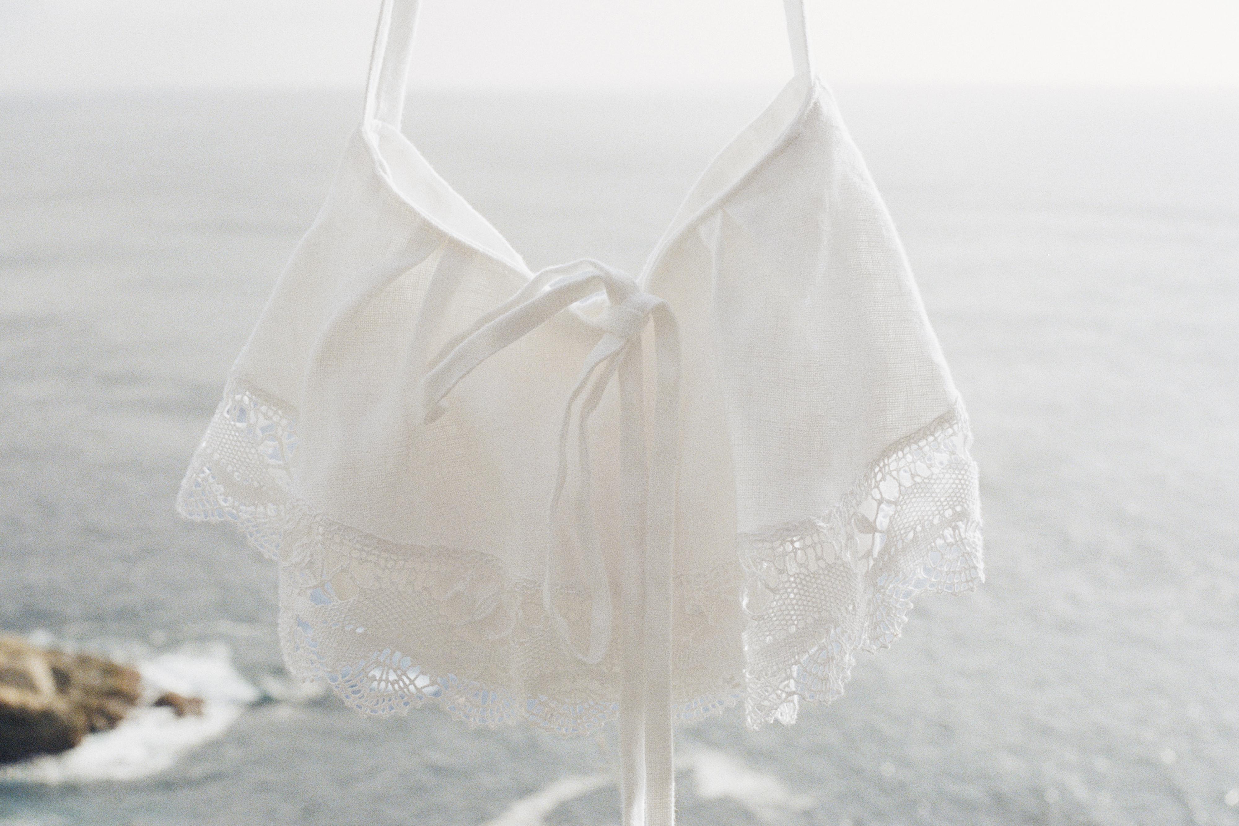 Encaixe de Camariñas x Pull&Bear 100% linen bag — Off white