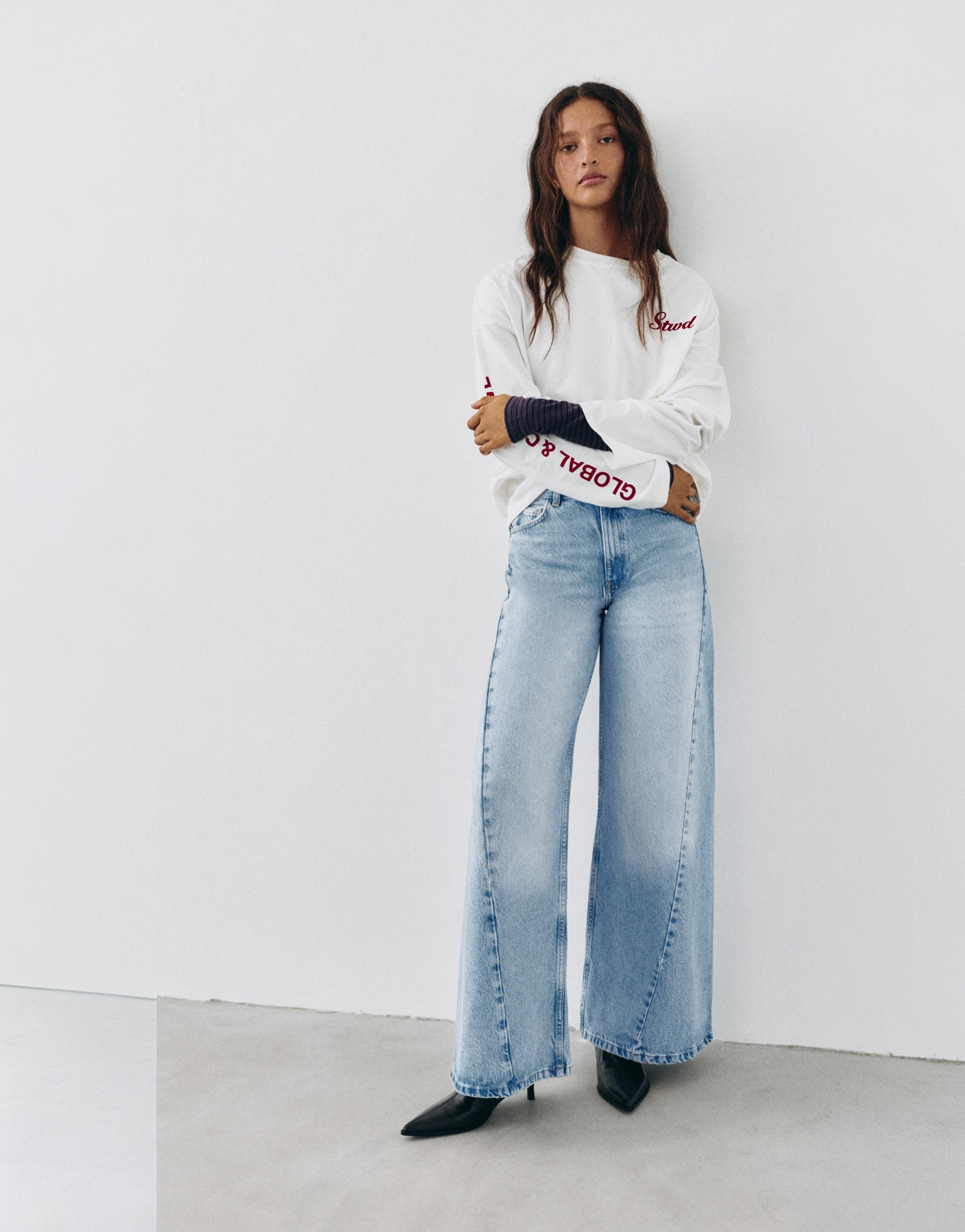 Super wide-leg jeans with belt loops — Pale blue