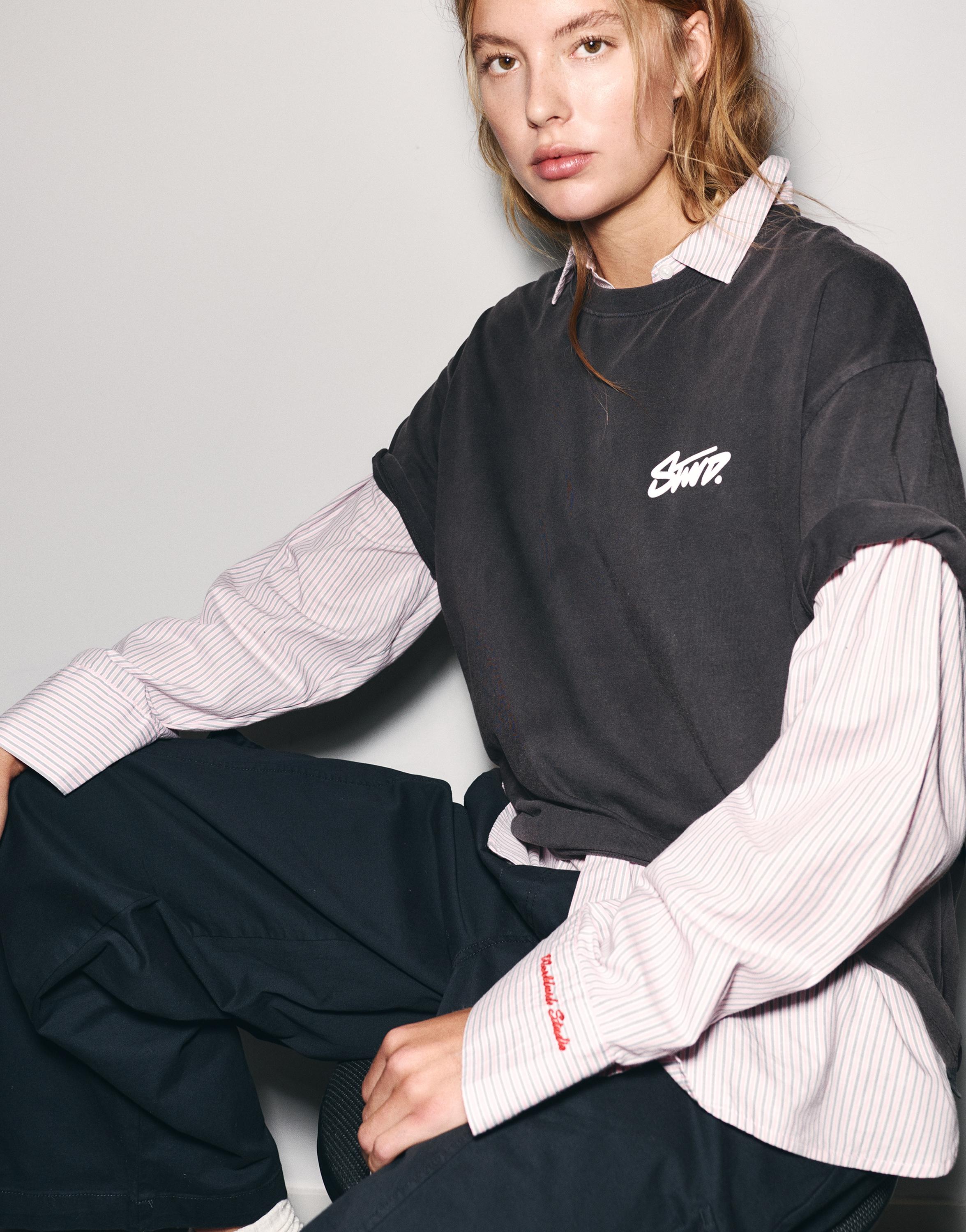 Pull&Bear STWD numara baskılı tişört görsel 4