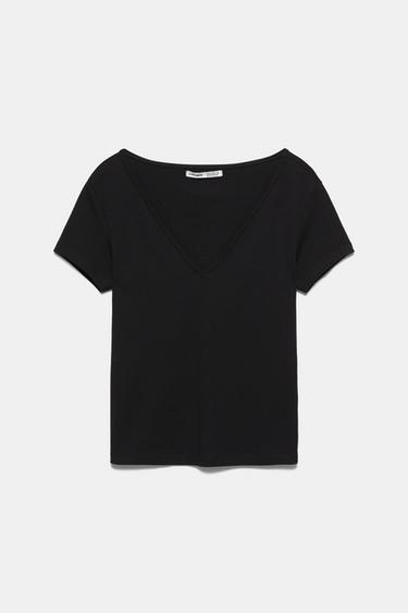 V-neck T-shirt — Black 5
