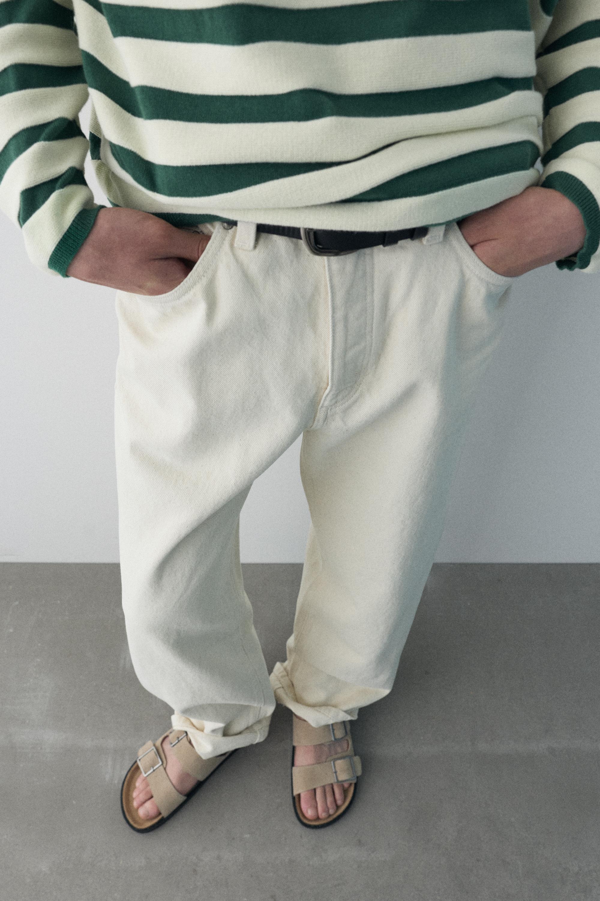 Buckled sandals — Ecru