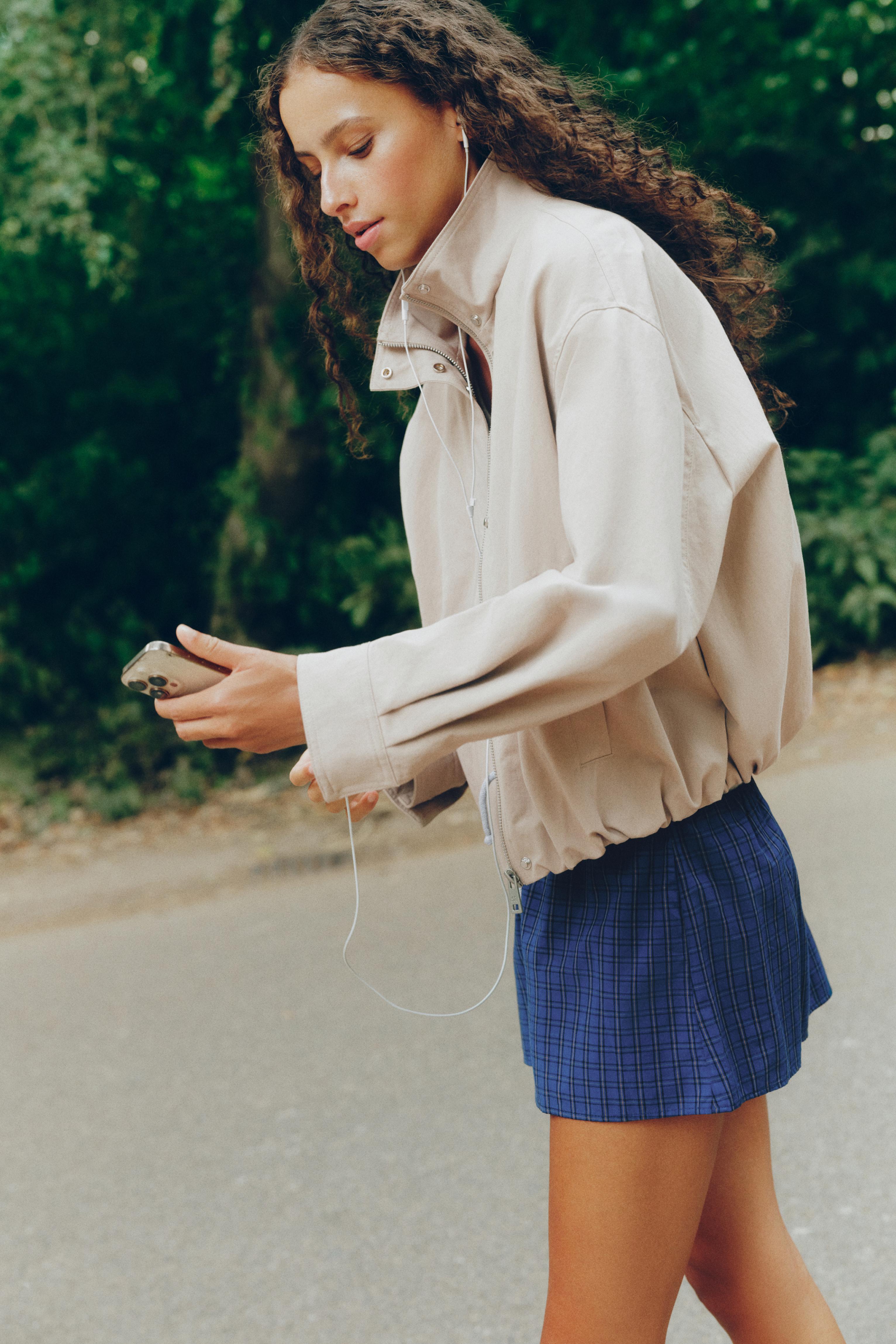 Oversize high-neck jacket — Sand