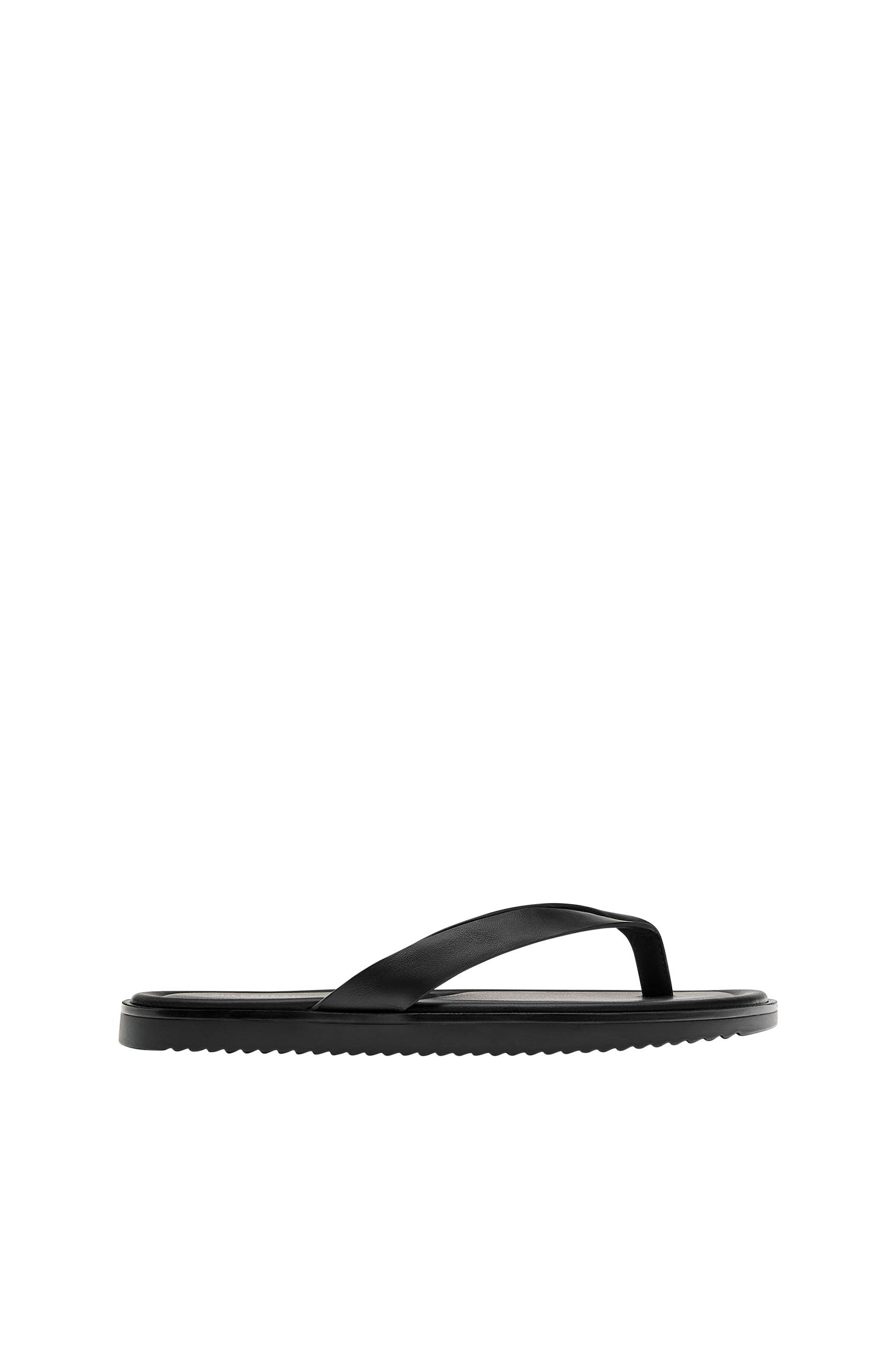 Pull&Bear Parmak arası düz sandalet görsel 5
