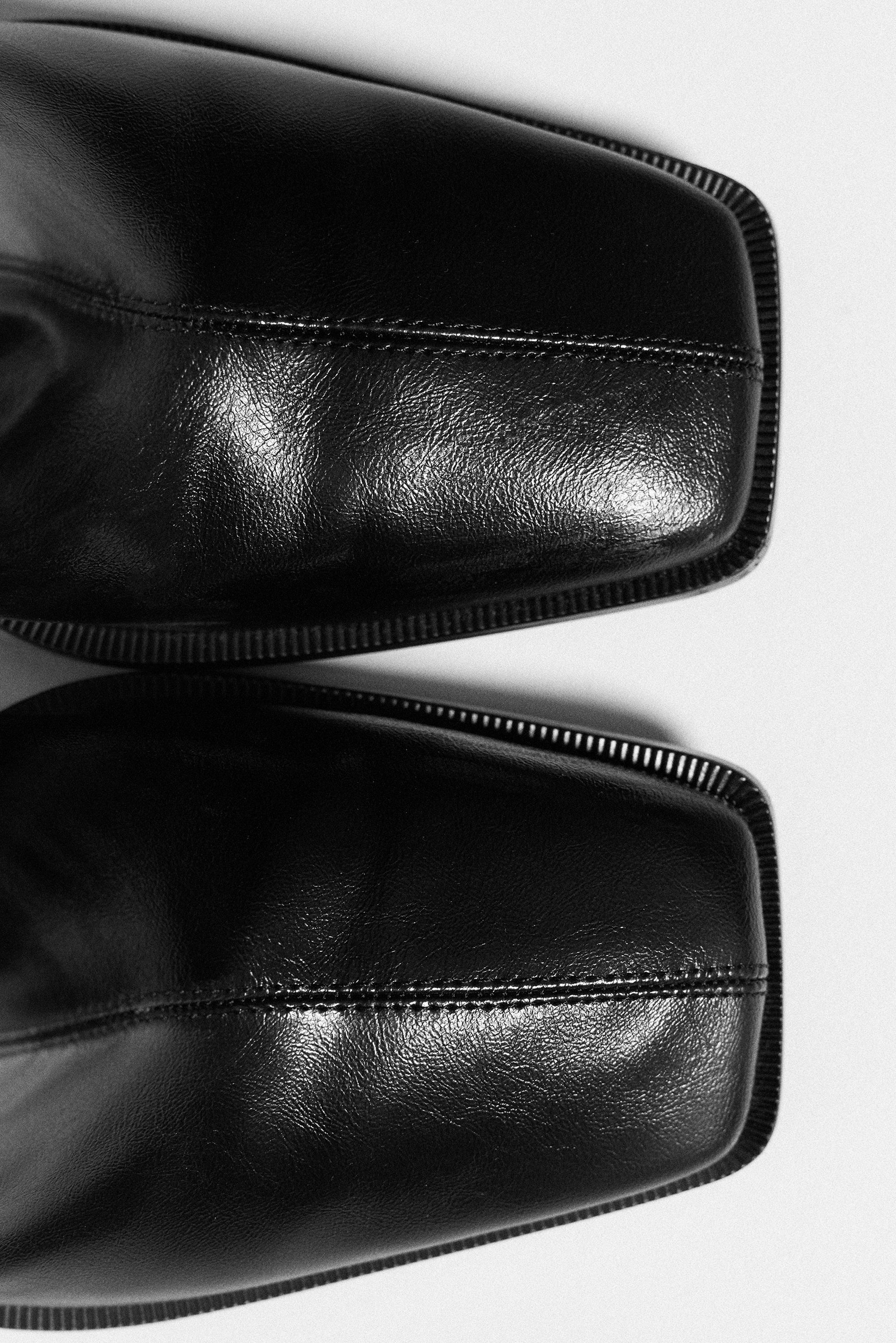 High-heel ankle boots — Black