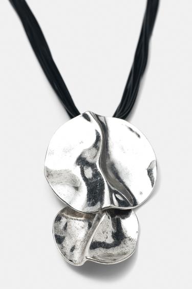 Cascading round piece necklace — Silver 3