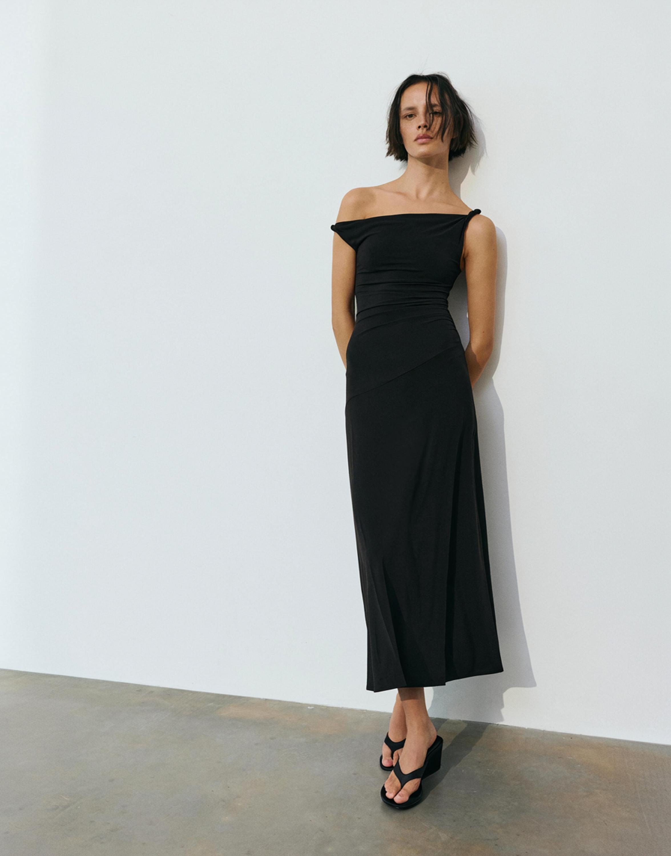 Asymmetric midi dress — Black
