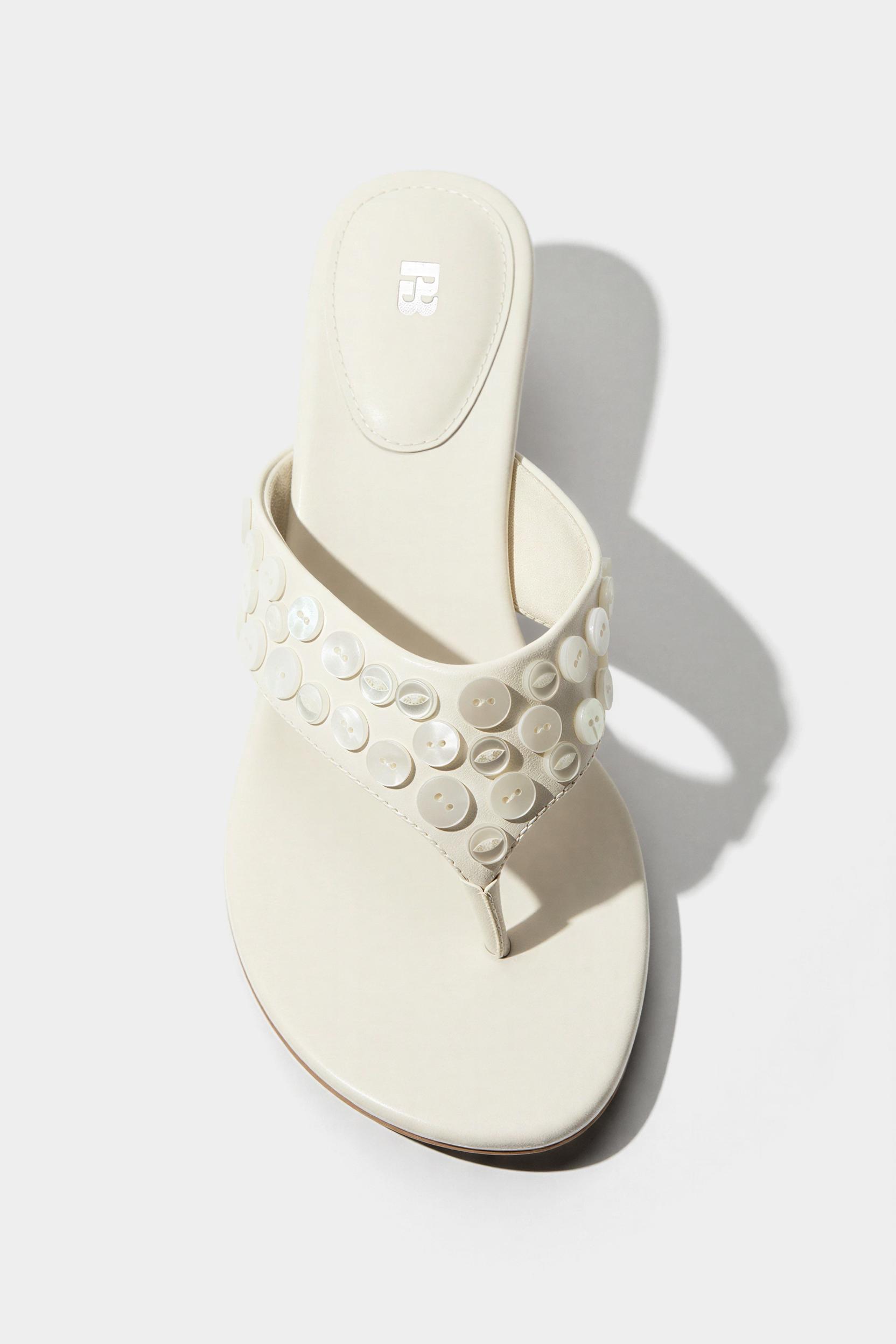 Heeled sandals with button detail — Ecru