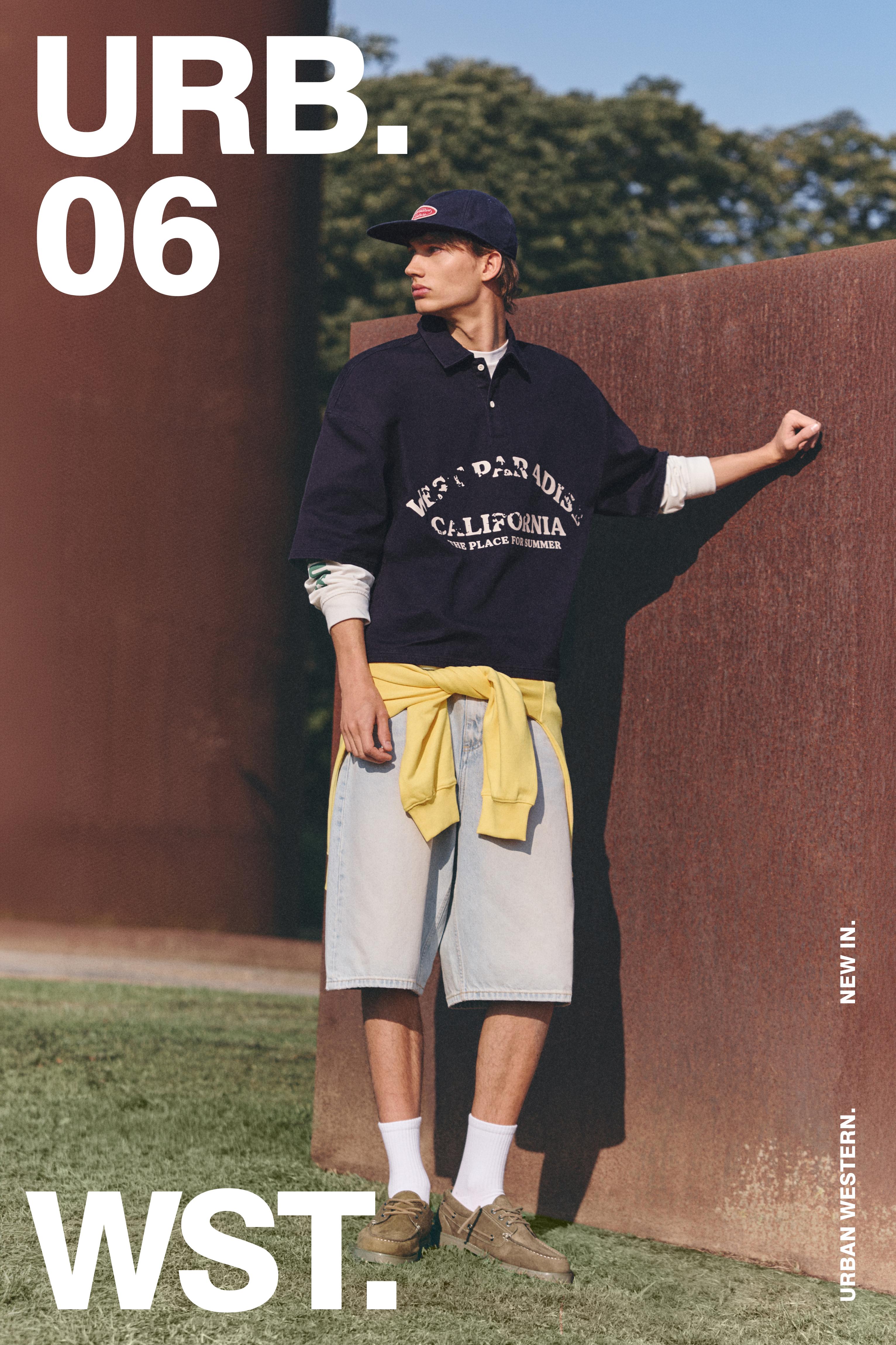 Short sleeve graphic polo shirt — Dark blue