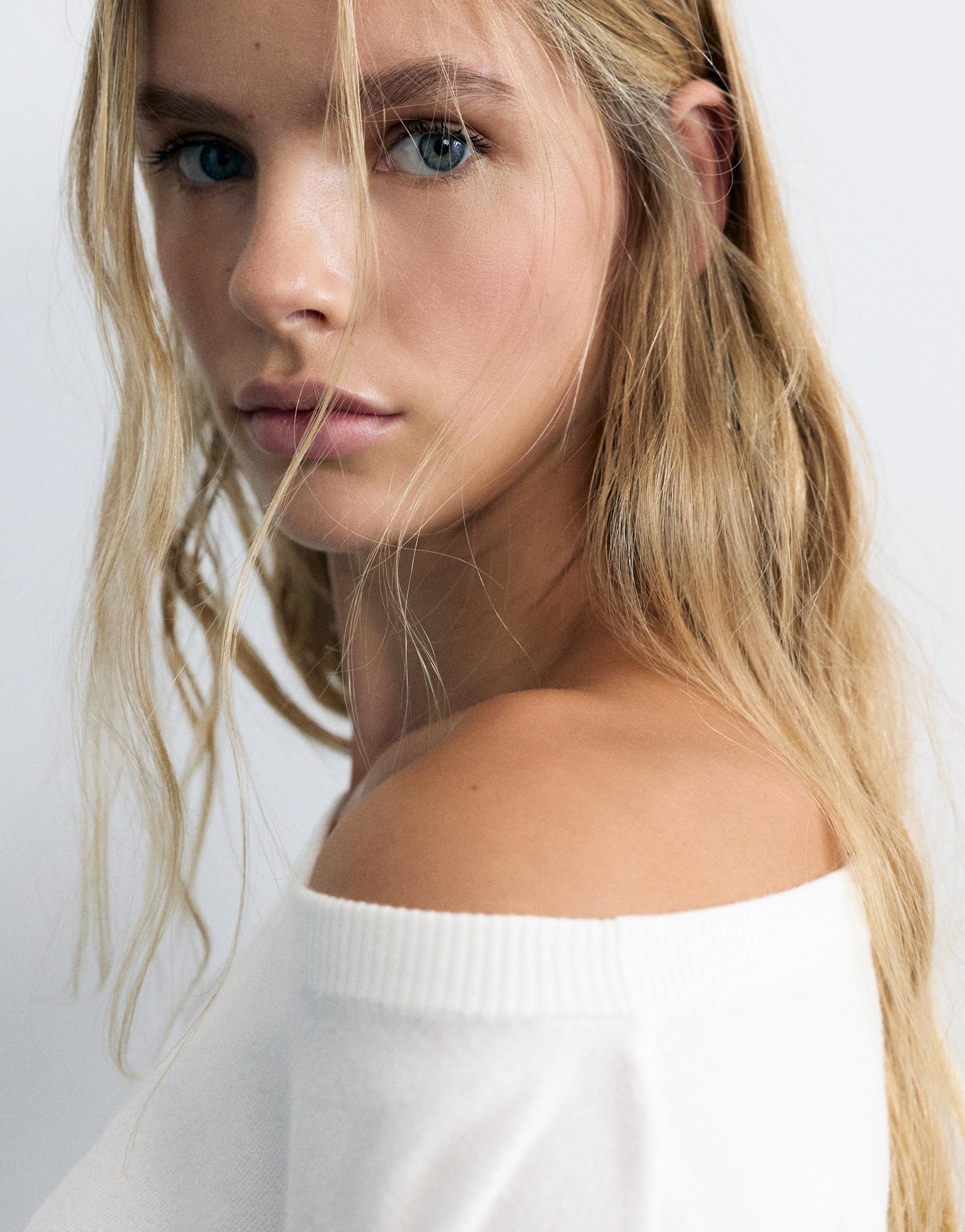 Asymmetric neck jumper — Ecru