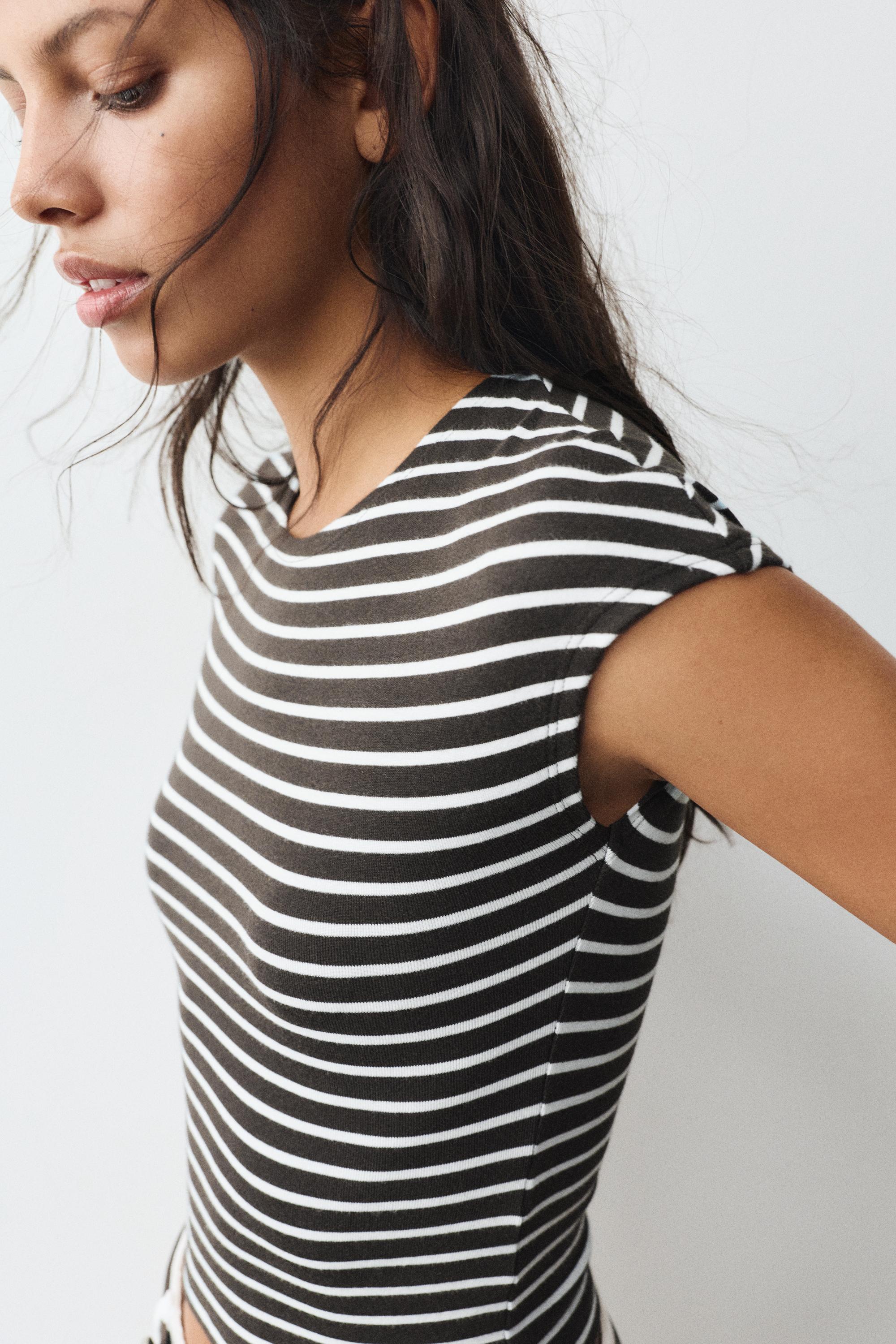 Fitted short sleeve T-shirt — Striped