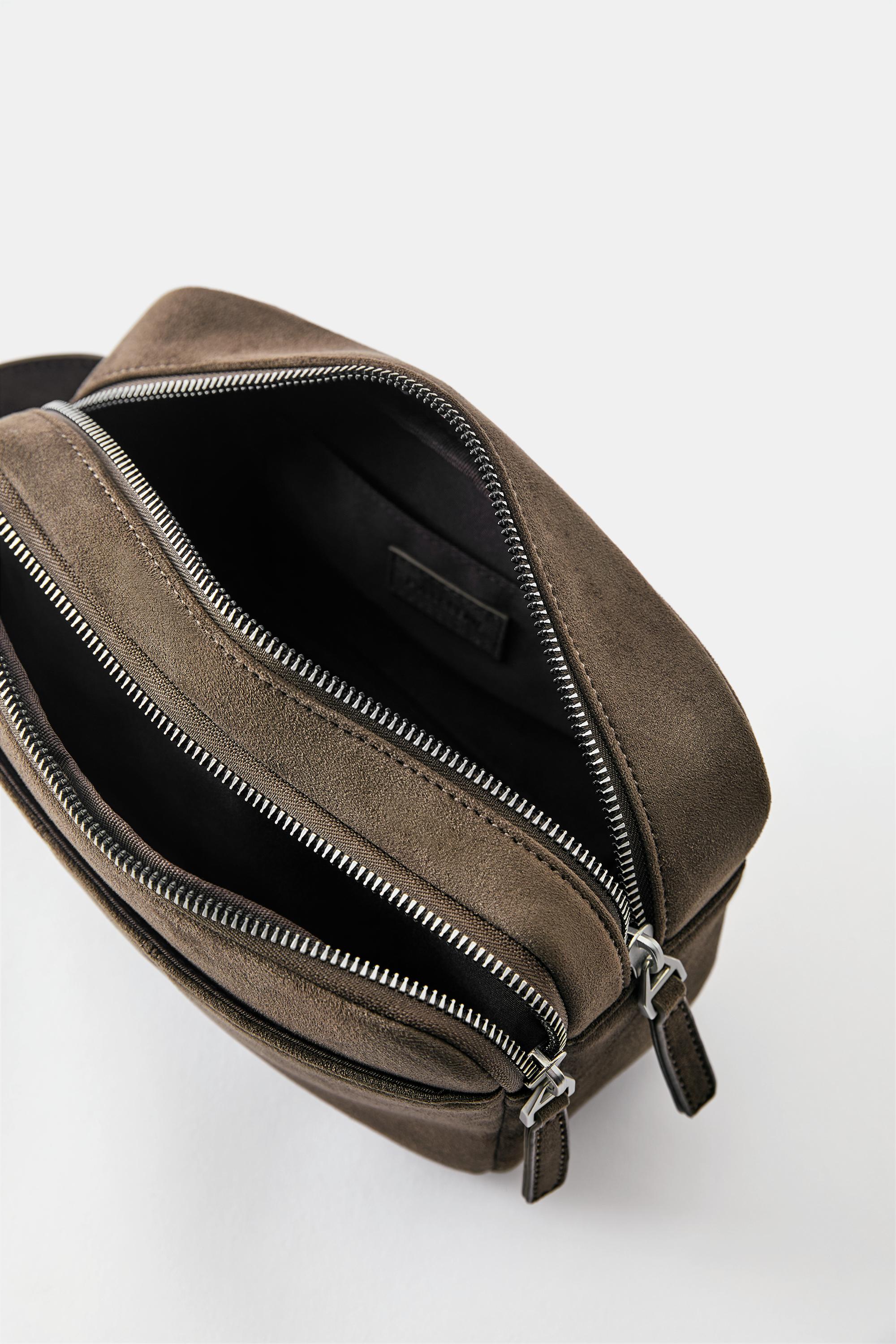 Pocket toiletry bag — Taupe