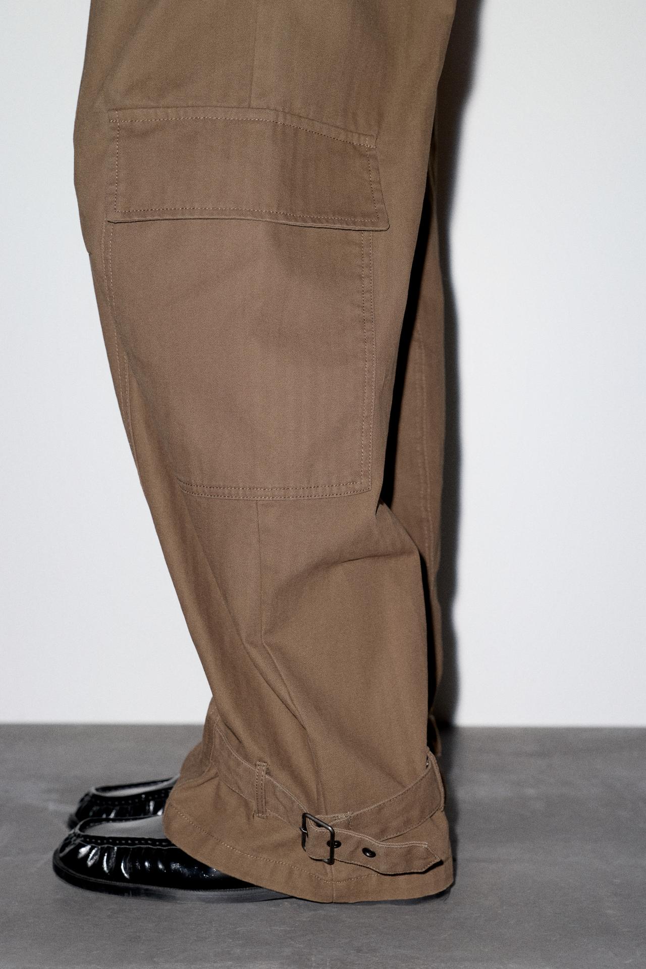 Cargo trousers with hem buckle — Brown