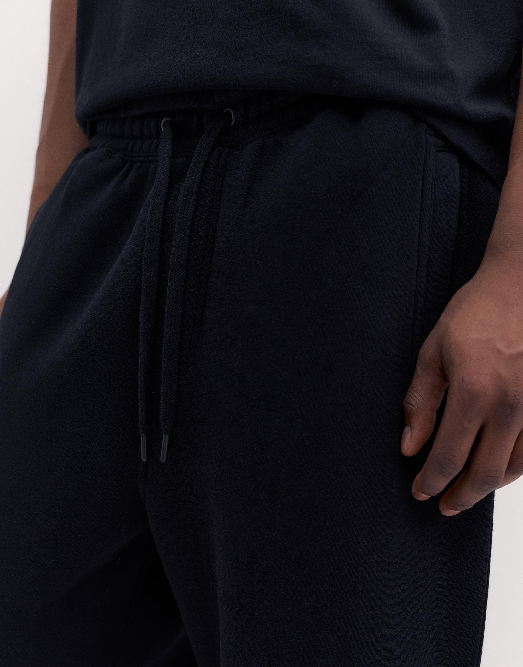 Basic baggy tracksuit bottoms — Black