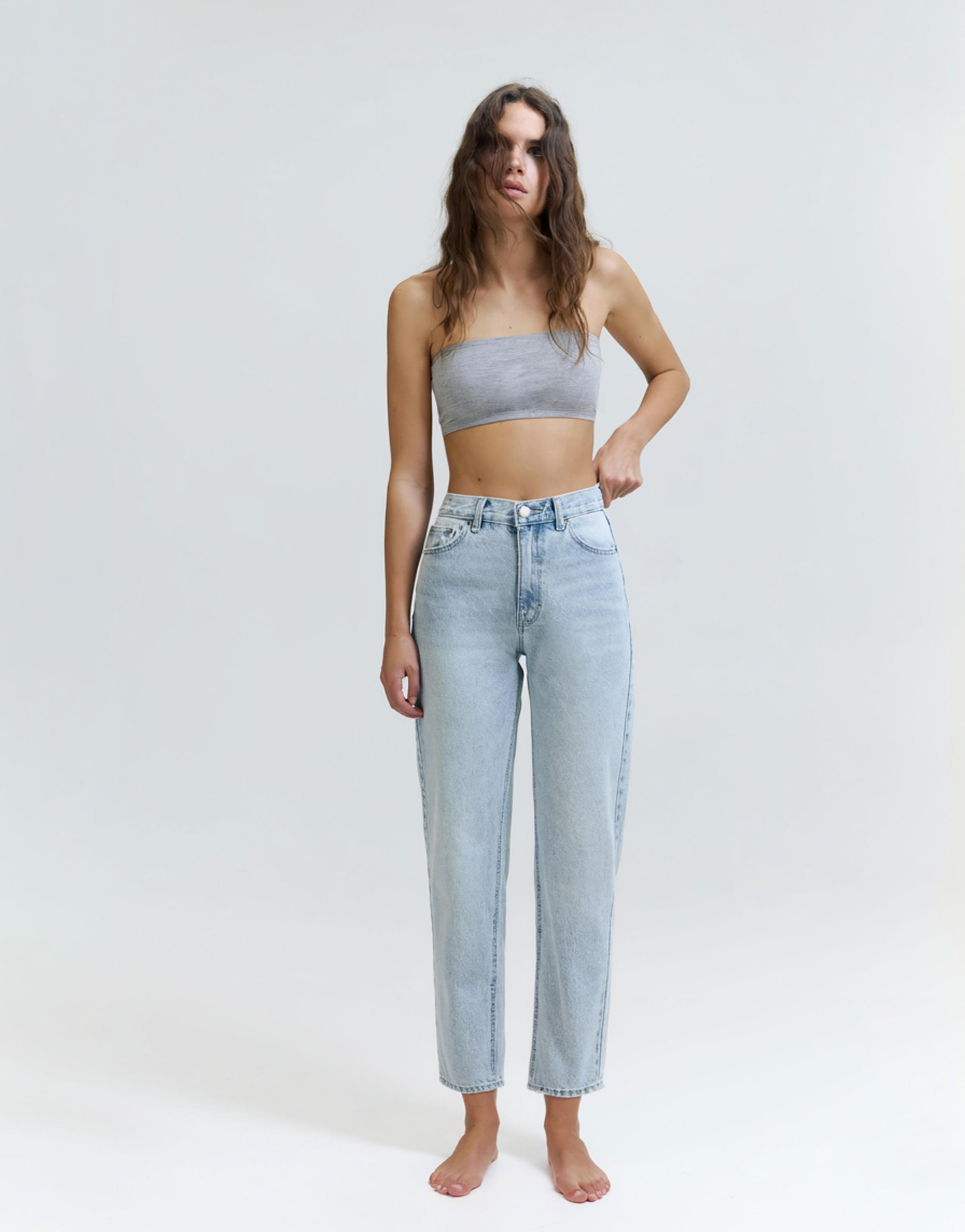 High-waist mom jeans — Pale blue