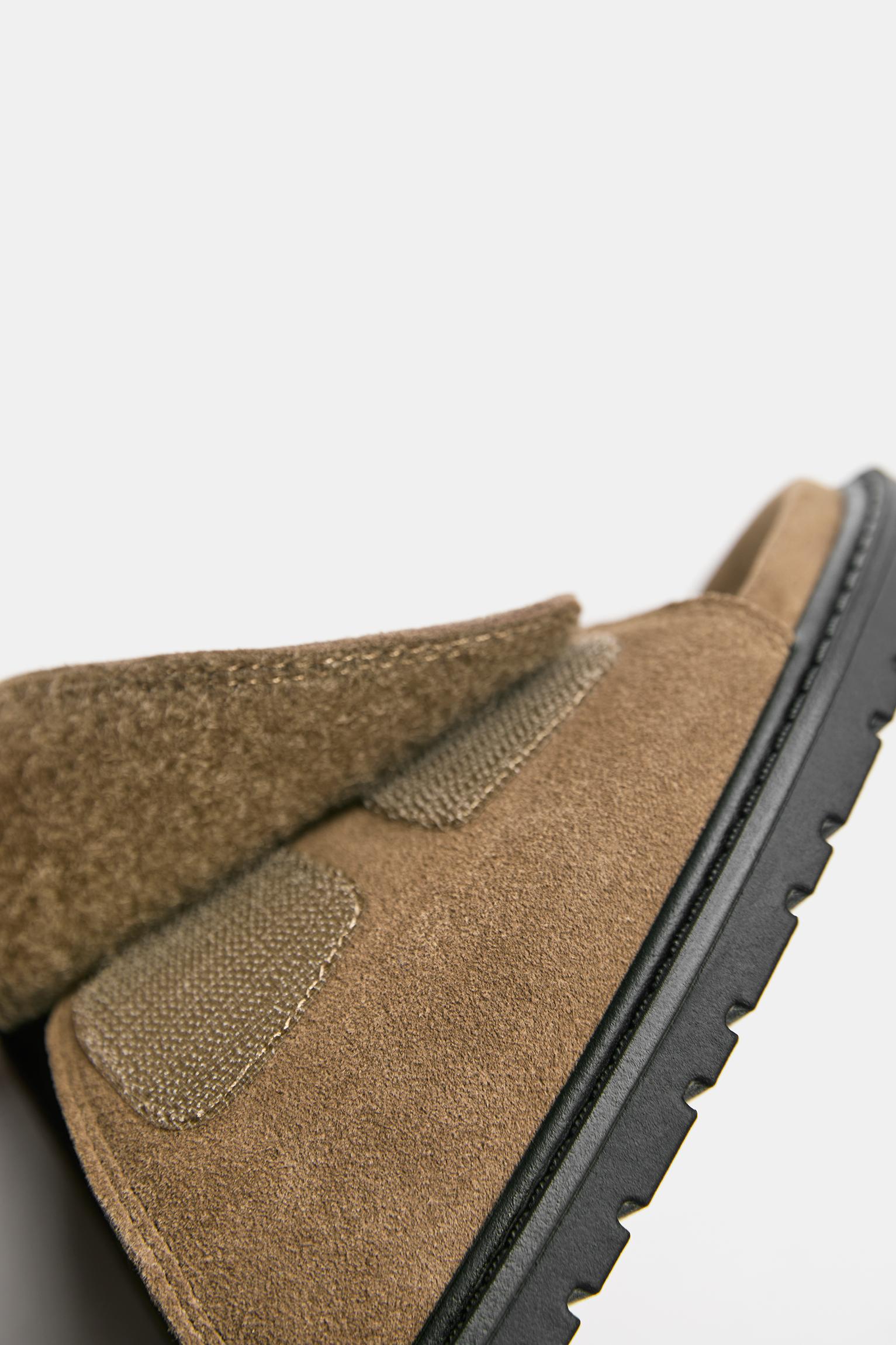 Flat leather sandals — Brown