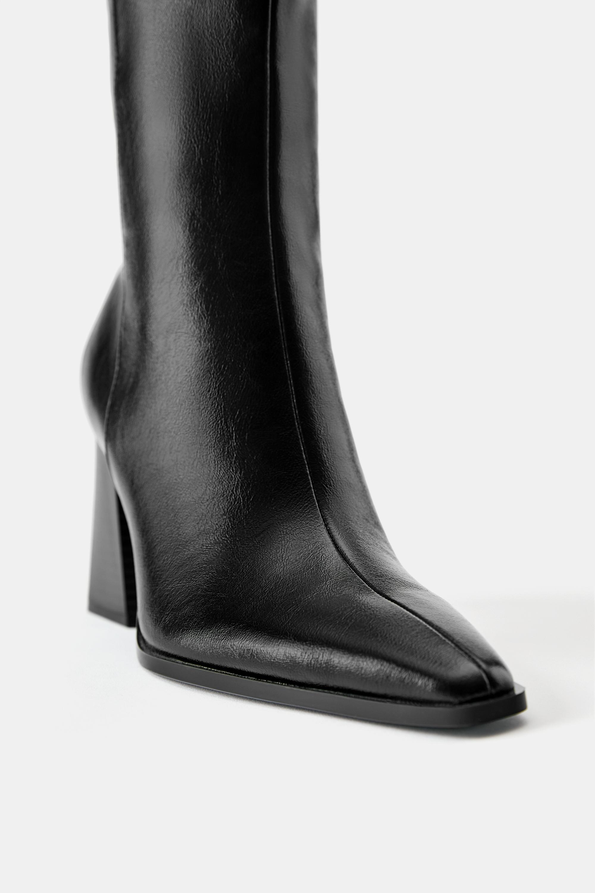 High-heel boots — Black