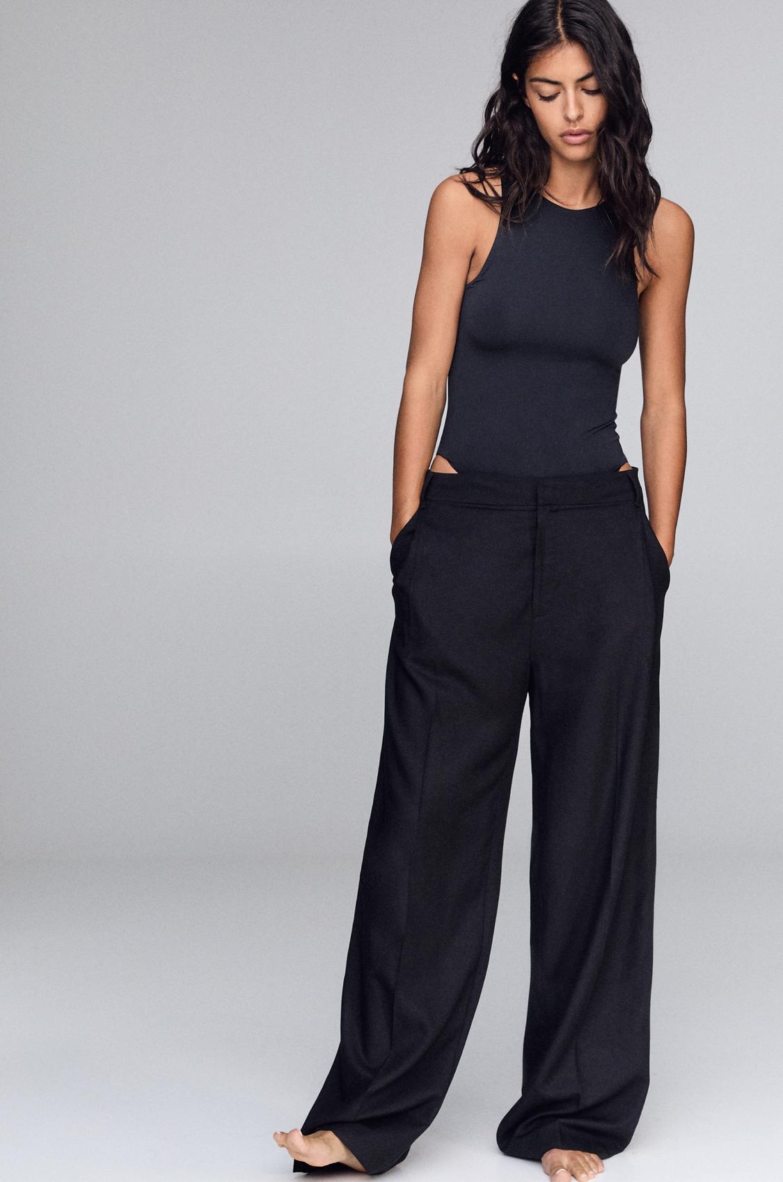 Stoffhose mit seitlicher Bundfalte - PULL&BEAR