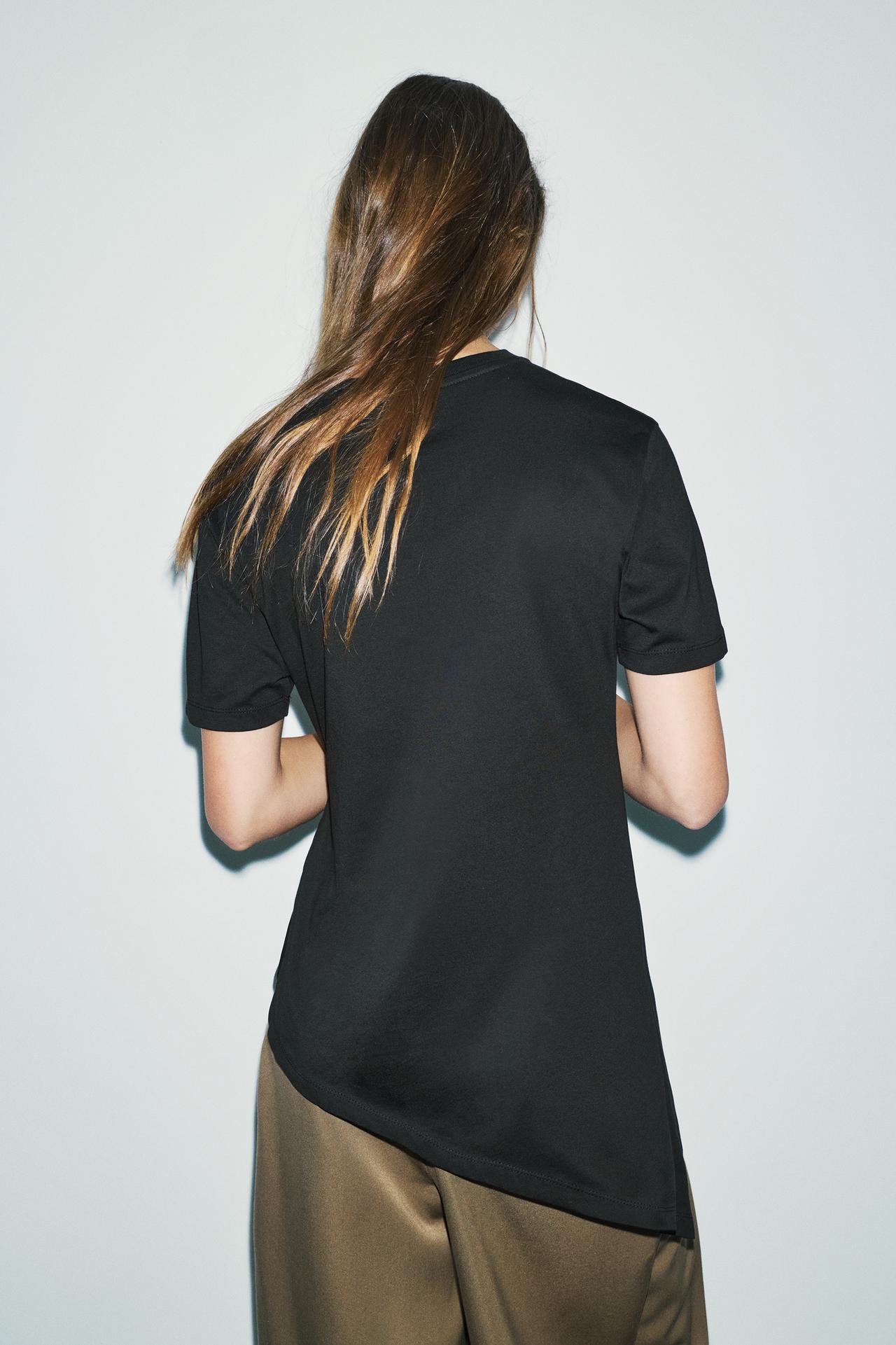 Asymmetric T-shirt with appliqué — Black