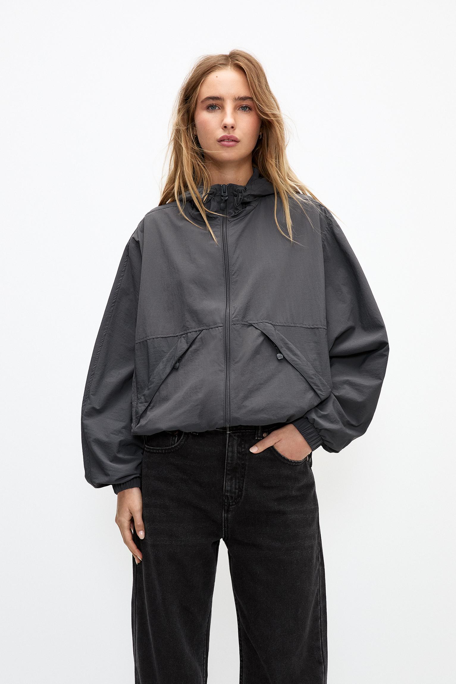 Lightweight hooded jacket PULL BEAR