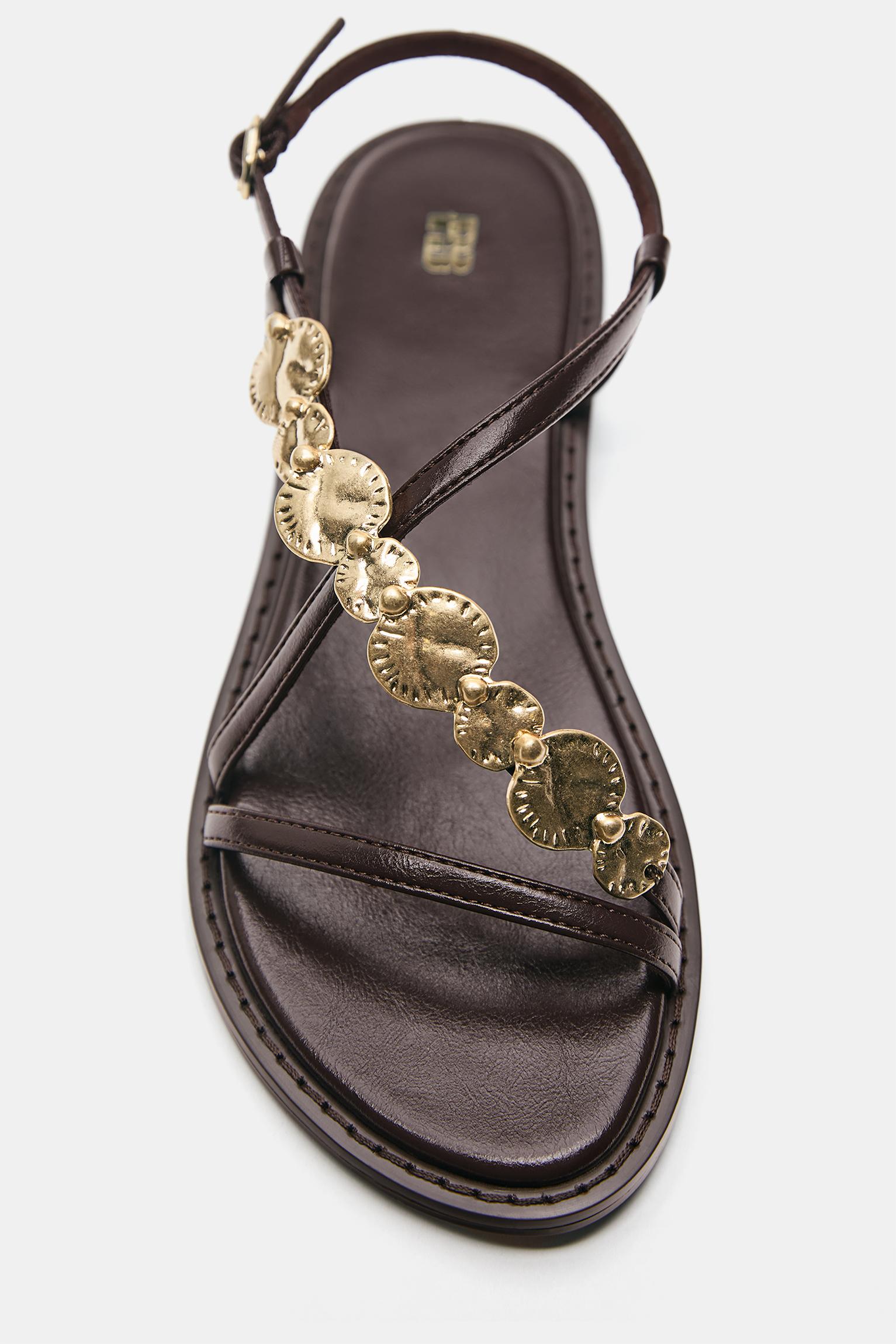 Flat beaded sandals — Brown
