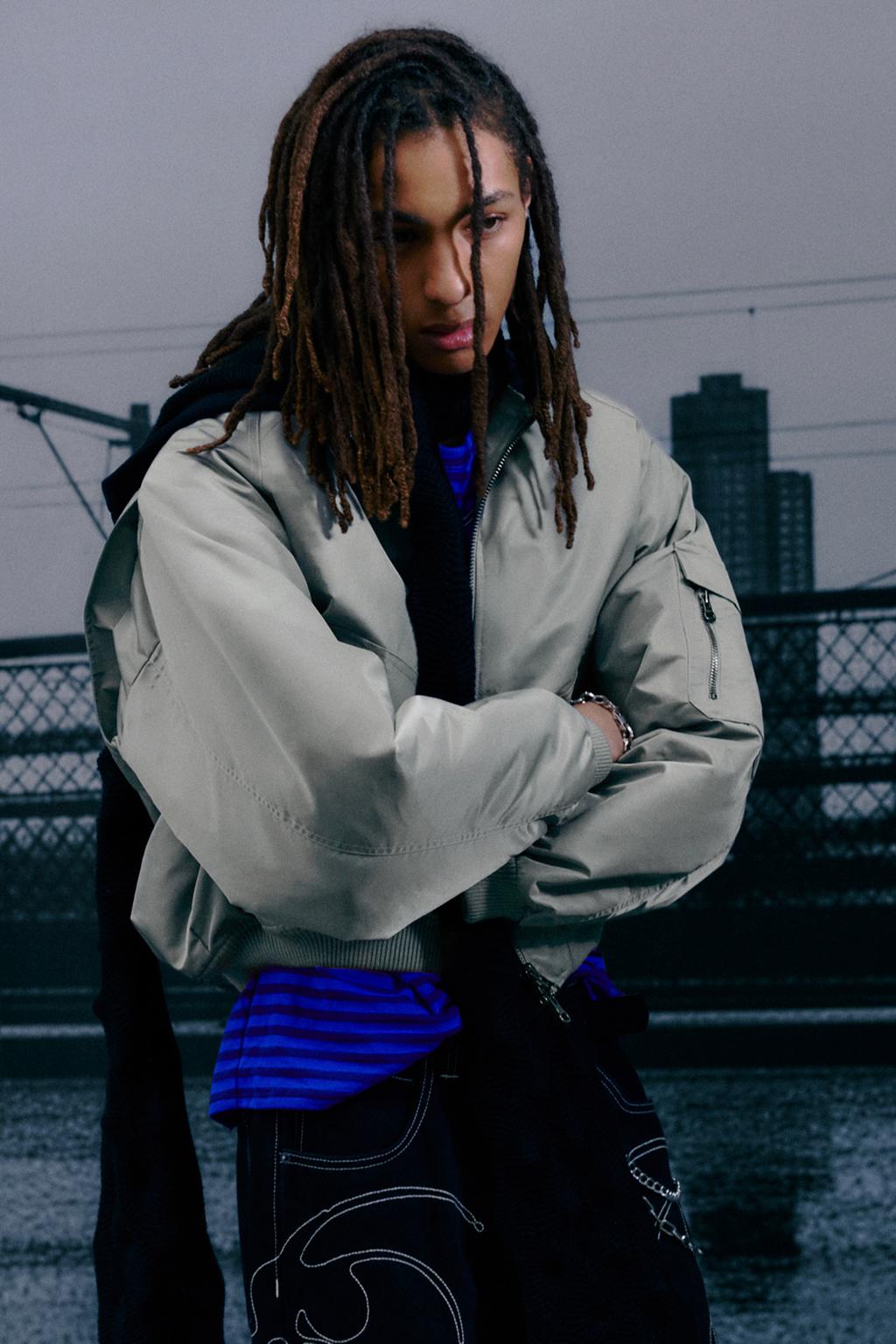 Combined hooded bomber jacket PULL&BEAR