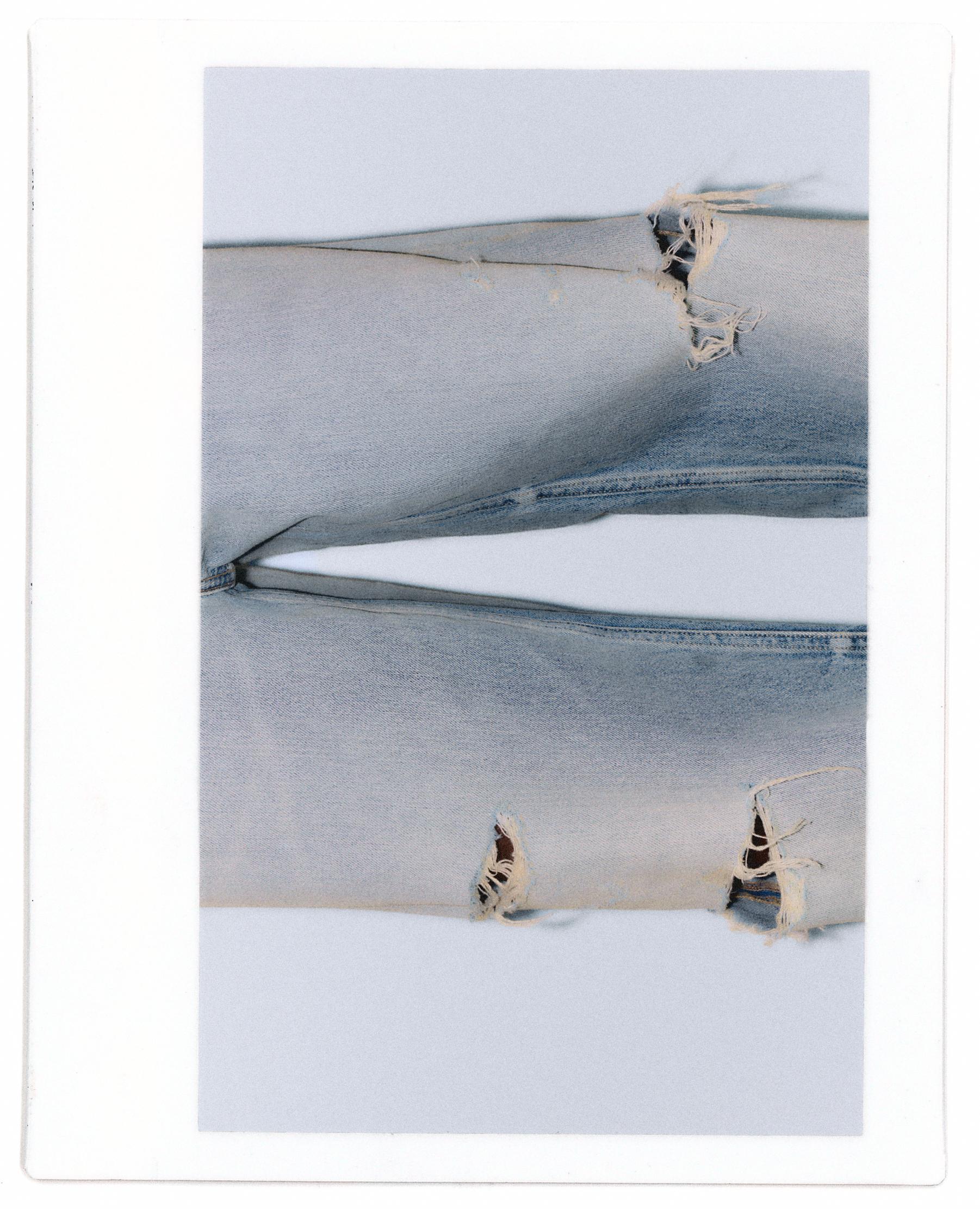 Ripped straight-leg jeans — Medium blue