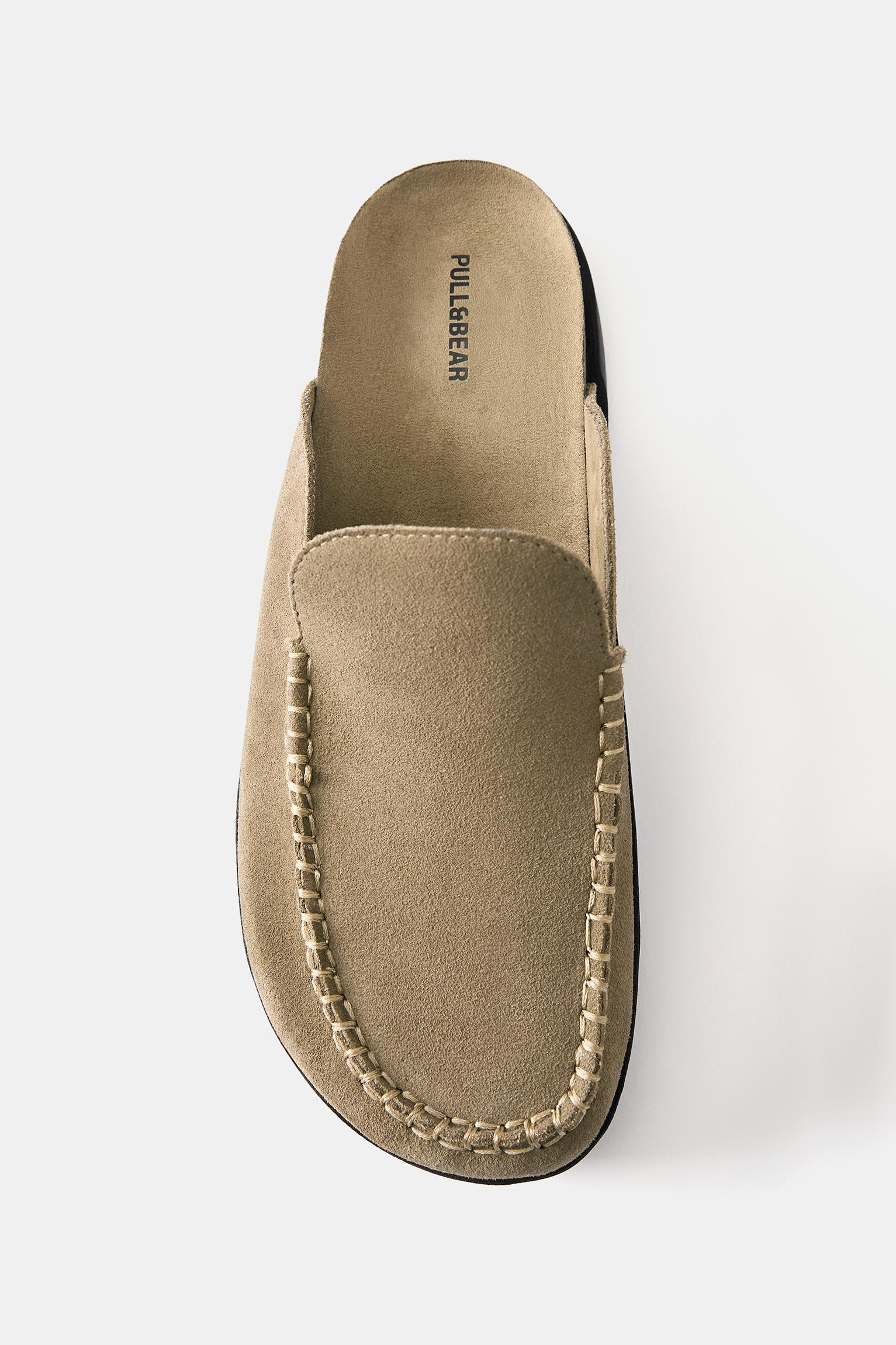 Leather clogs — Brown