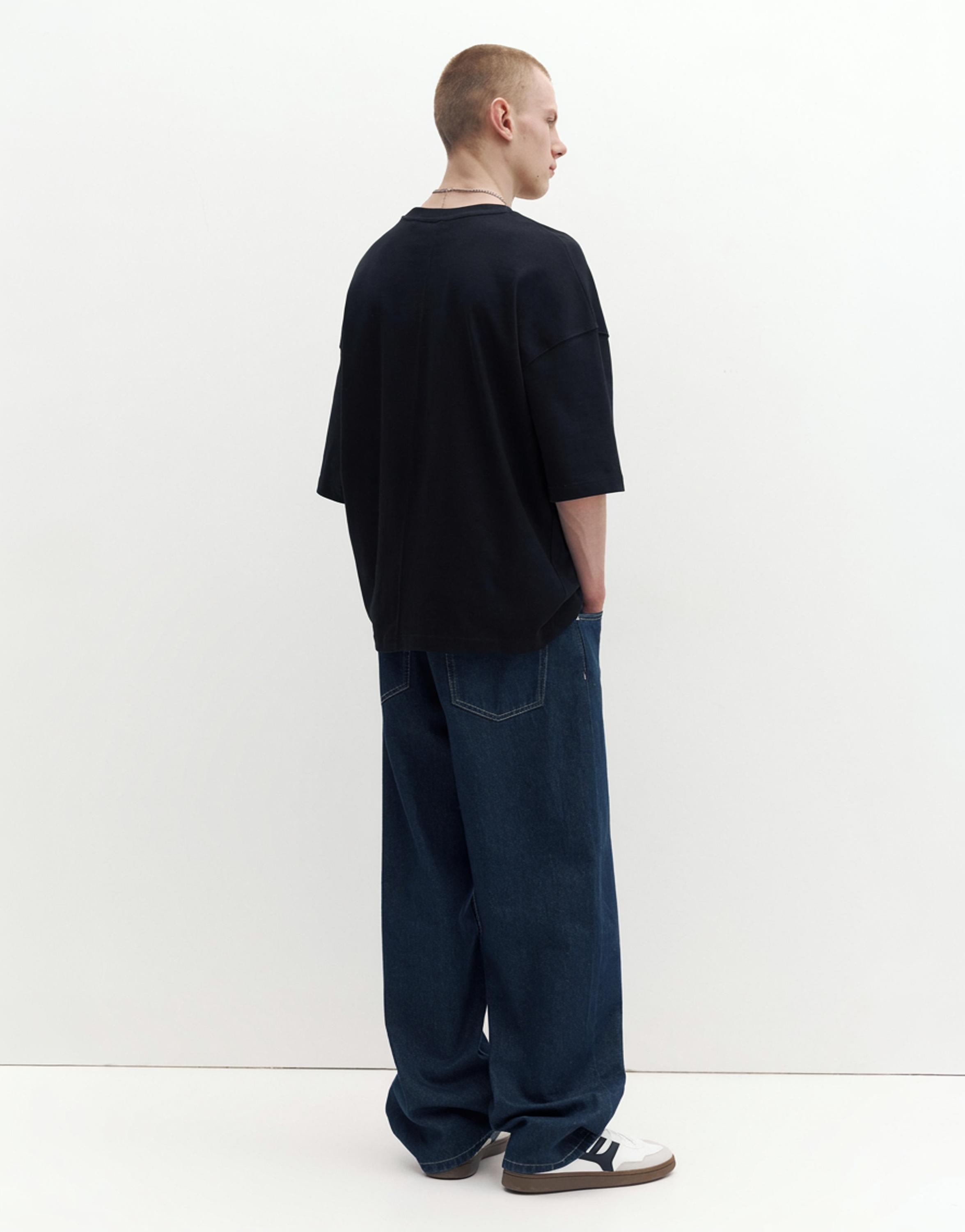 Loose fit T-shirt — Black