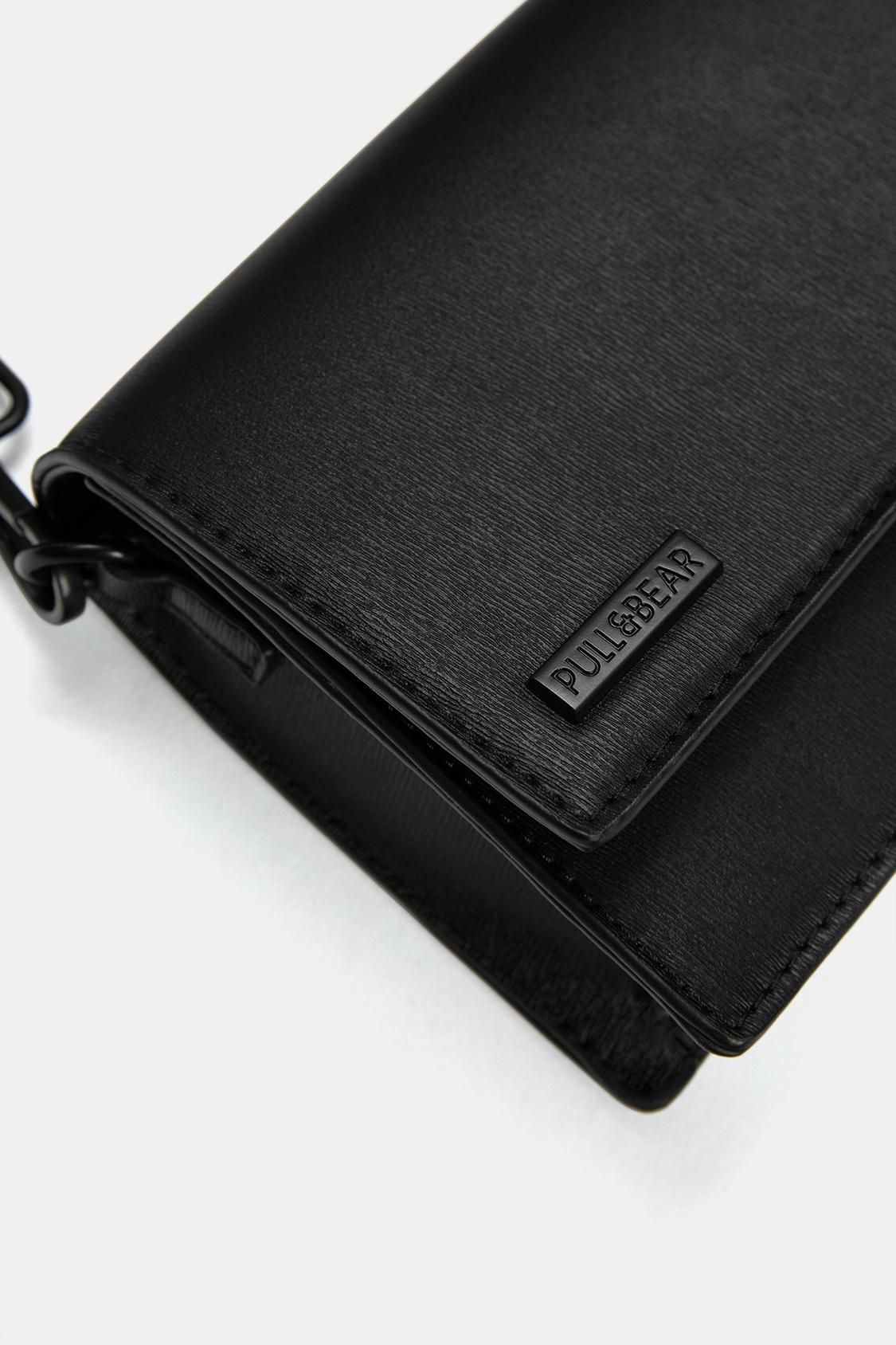 Messenger bag with flap - pull&bear