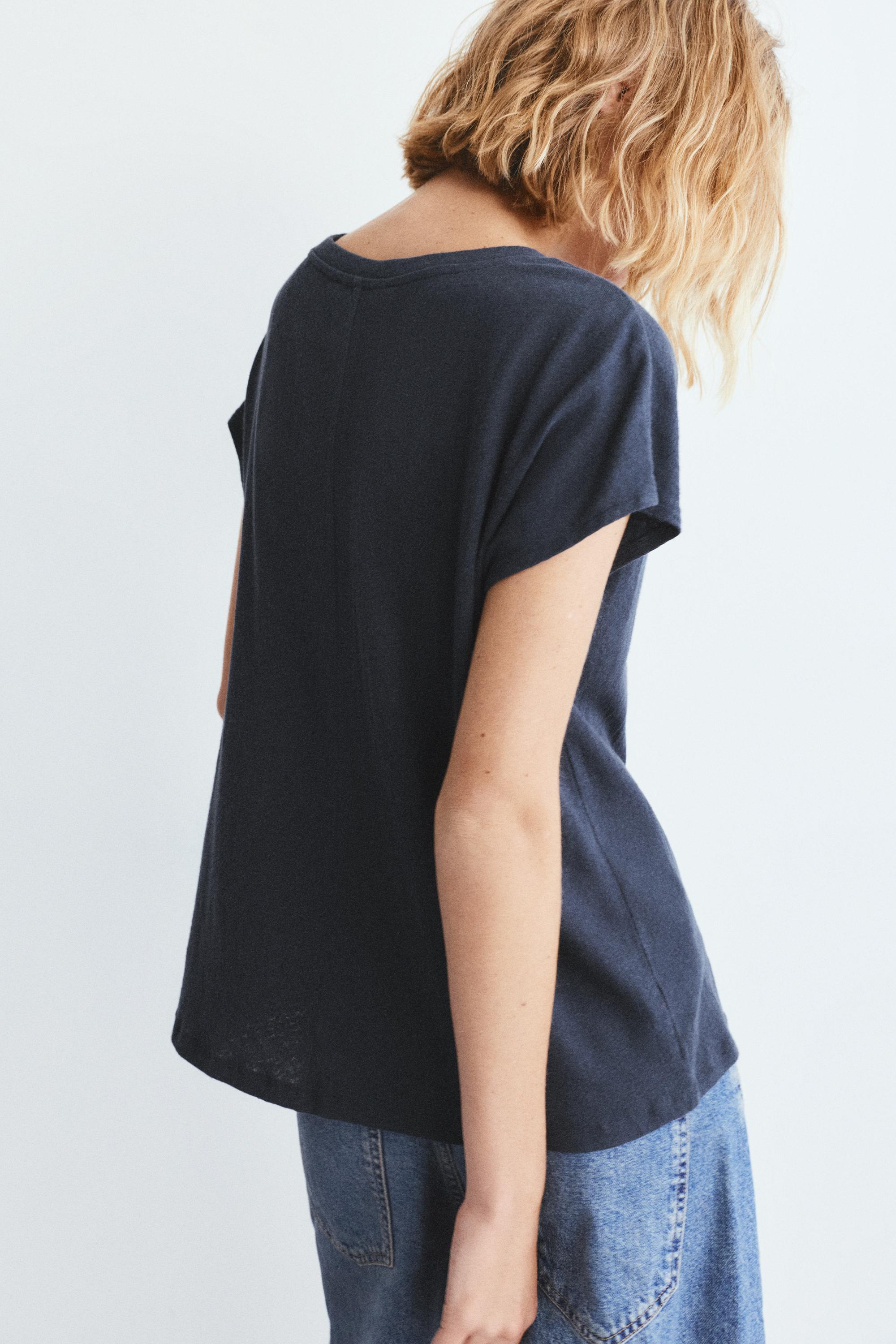 V-neck linen T-shirt — Medium grey